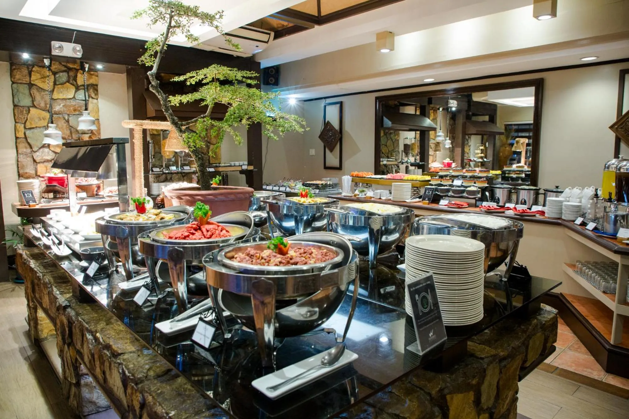 Restaurant/places to eat in Waterfront Insular Hotel Davao