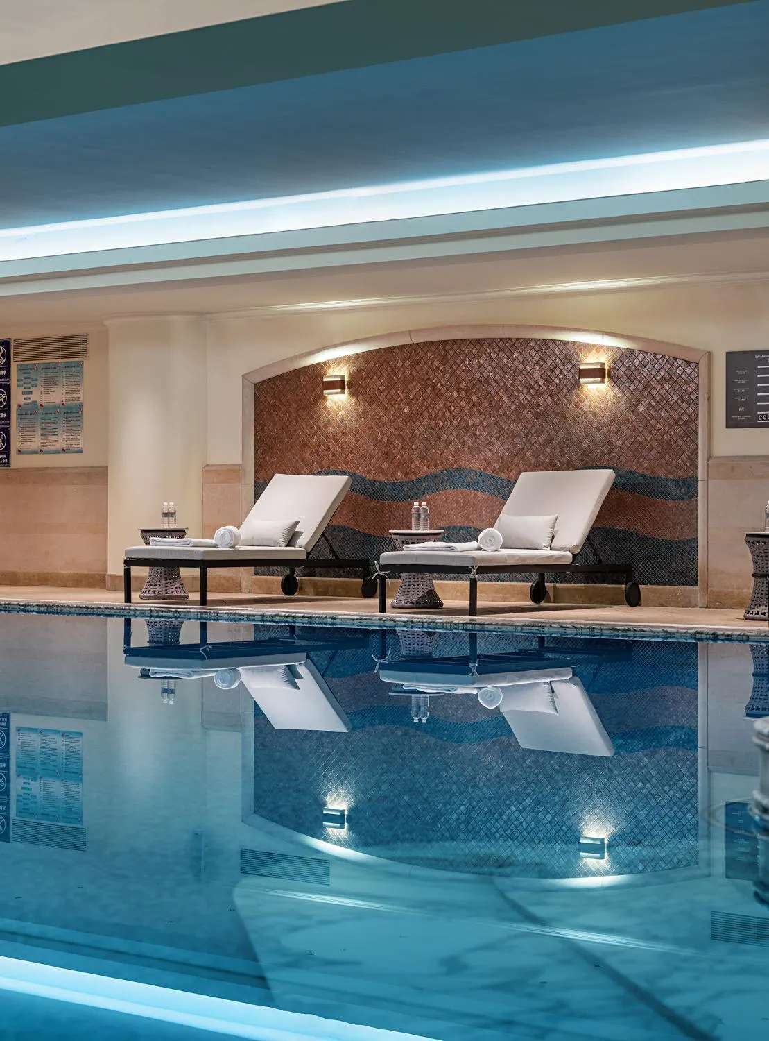 Swimming pool in Renaissance Shanghai Hongqiao
