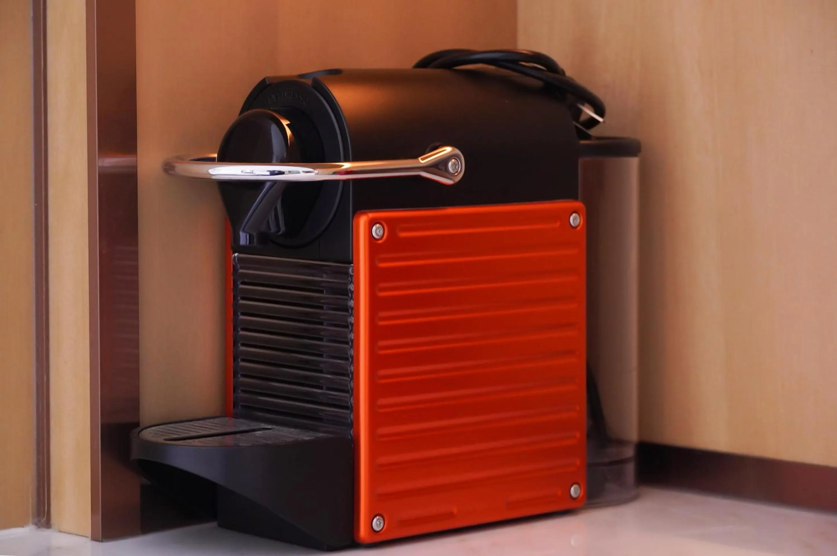 Coffee/tea facilities in Shanghai Marriott Hotel Hongqiao