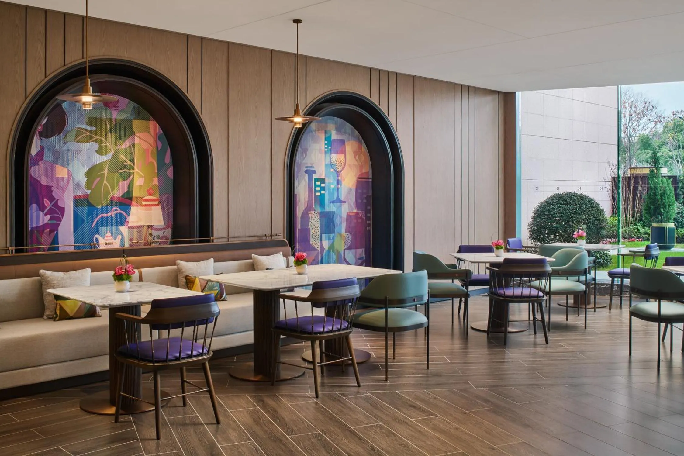 Restaurant/places to eat in Renaissance Shanghai Hongqiao