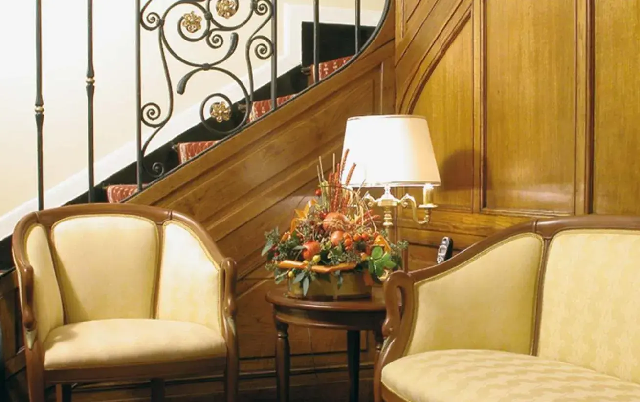 Lobby or reception in Hotel La Lumiere Di Piazza Di Spagna Lobby or reception in Hotel La Lumiere Di Piazza Di Spagna