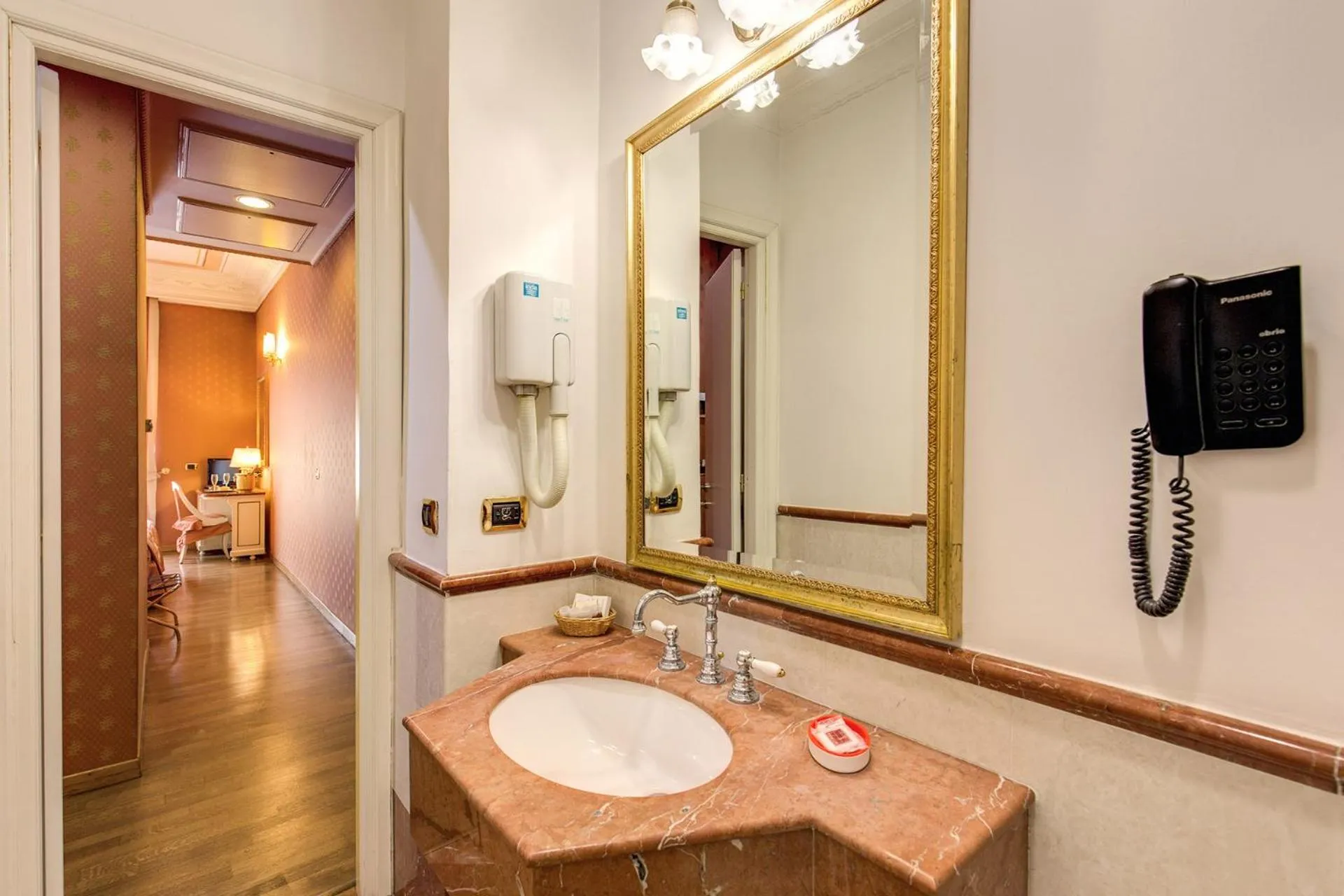 Hotel La Lumiere Di Piazza Di Spagna