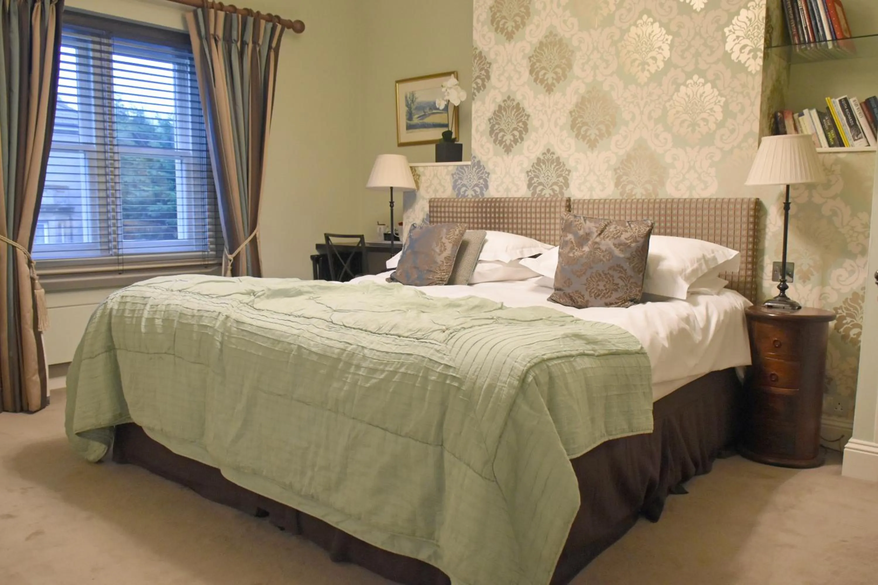 Bedroom, Bed in Lorne House Bed & Breakfast