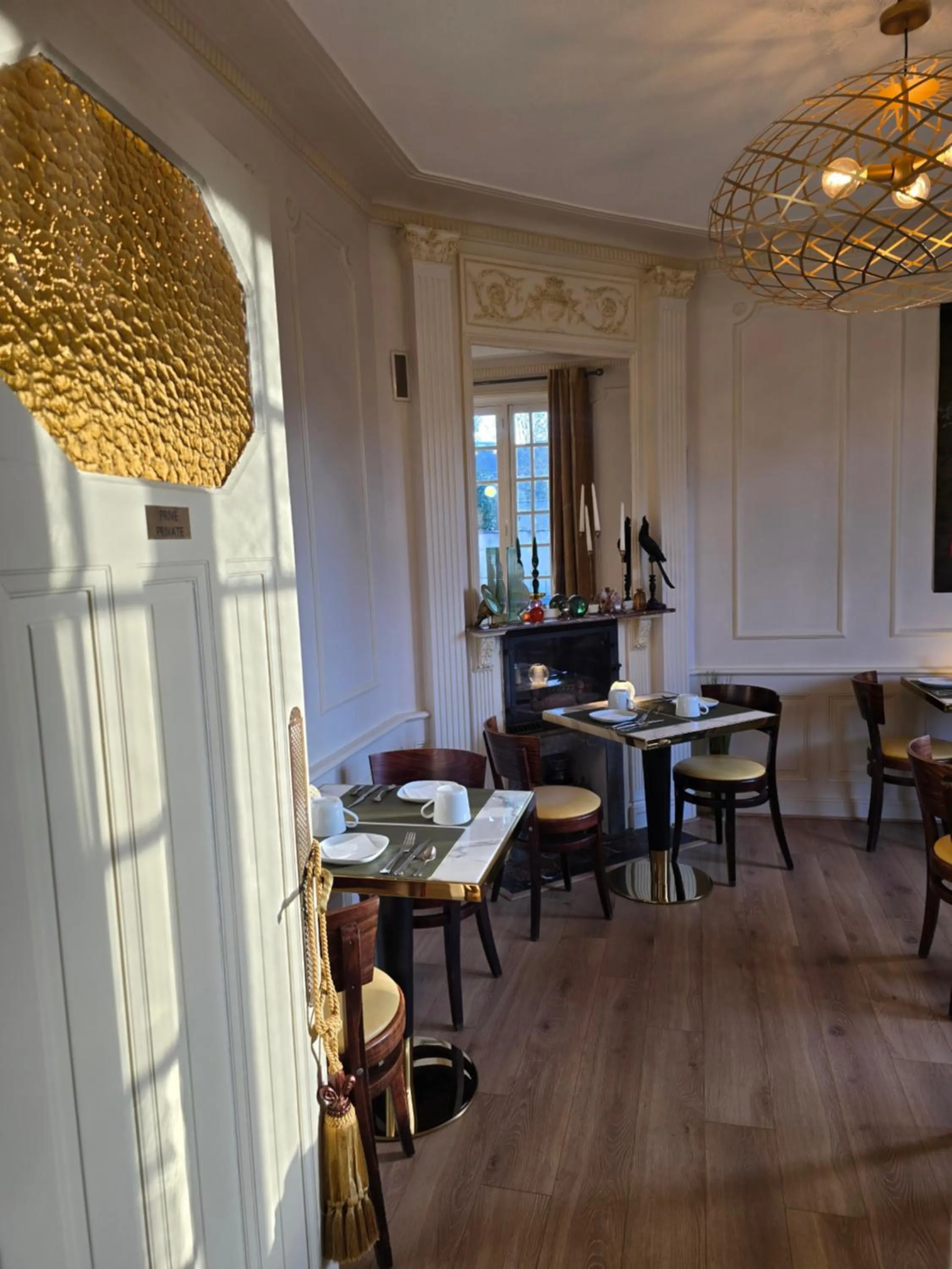 Breakfast in Le Castel Guesthouse