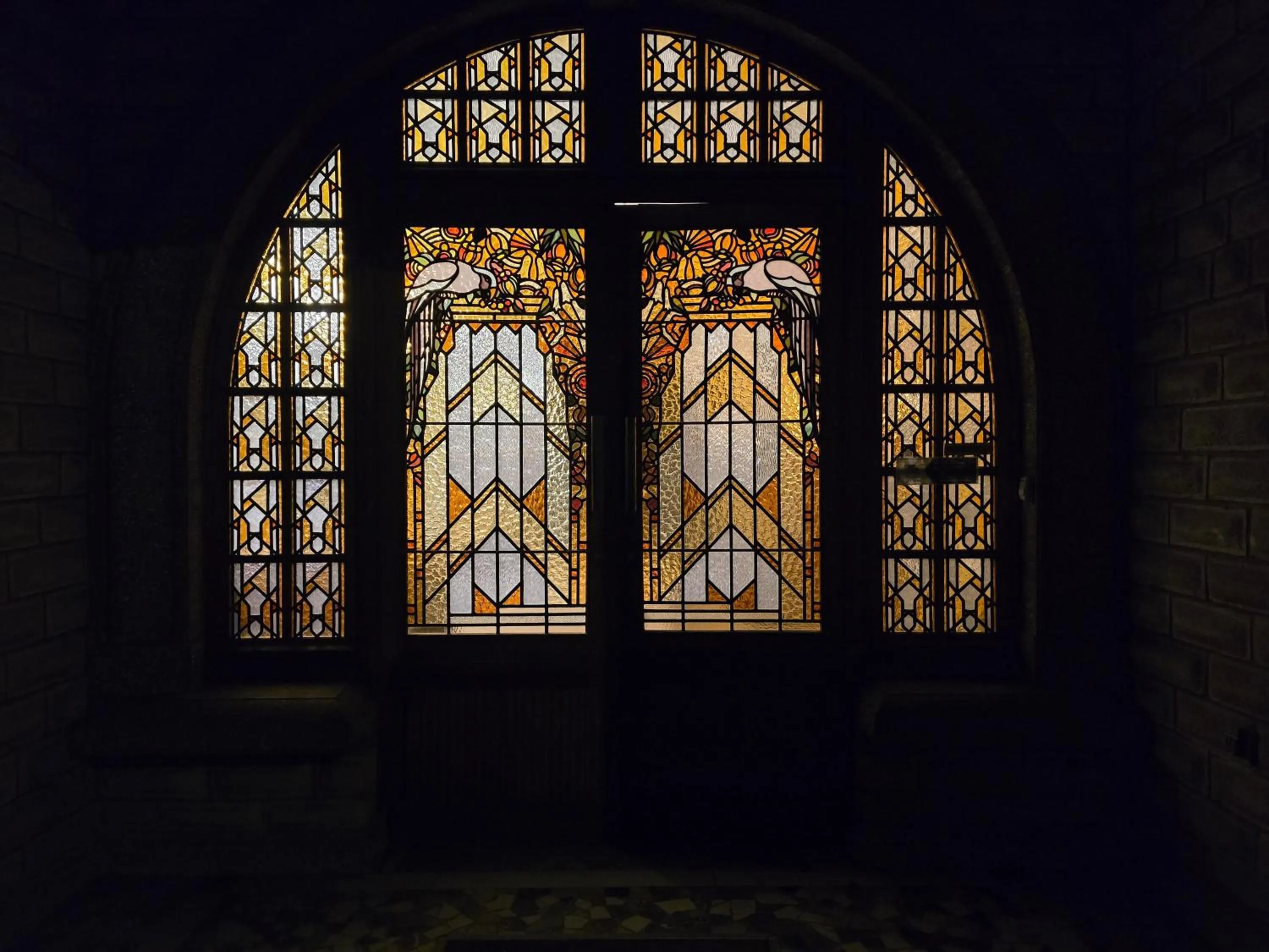 Facade/entrance in Le Castel Guesthouse