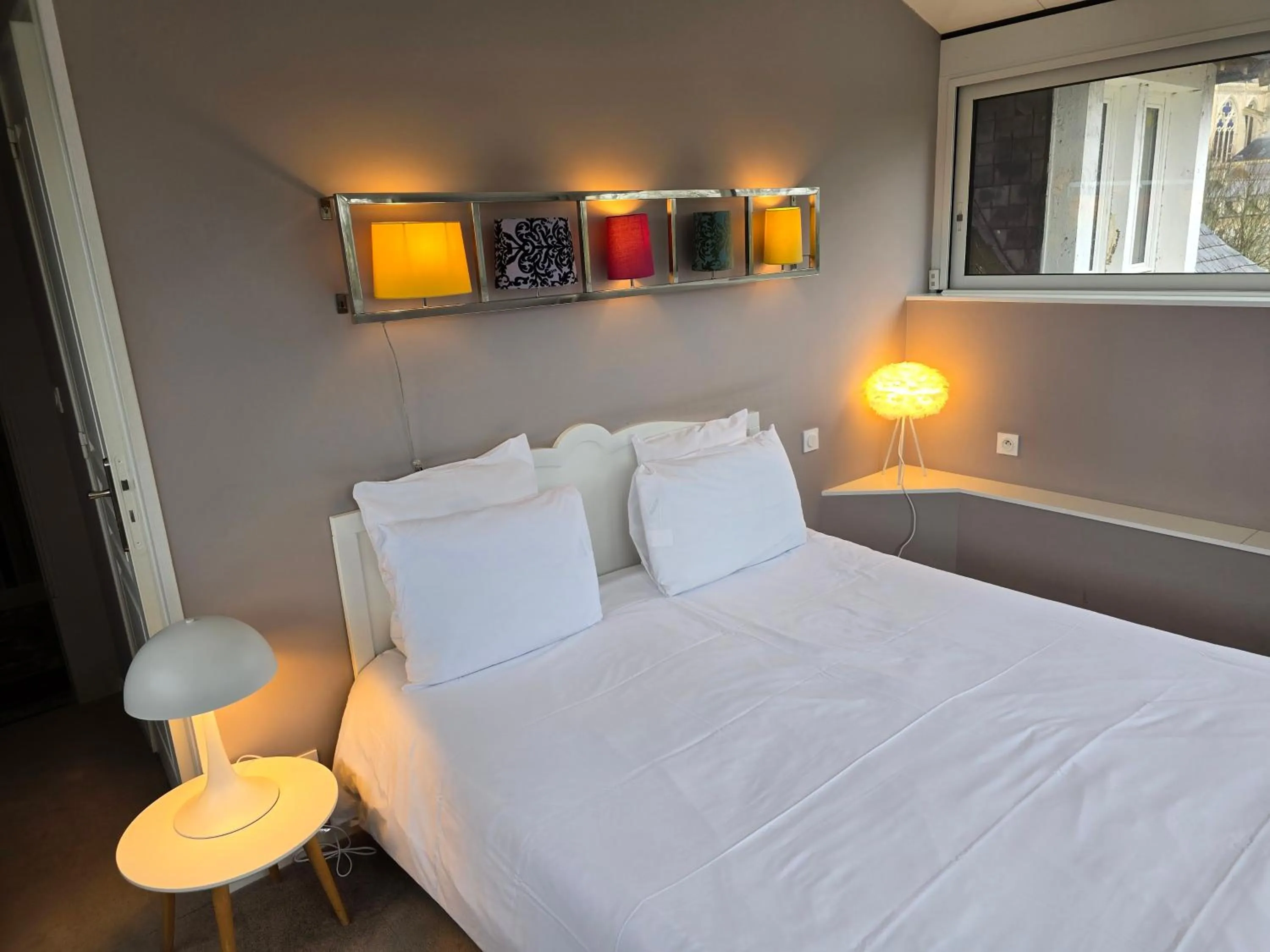 Bedroom, Bed in Le Castel Guesthouse