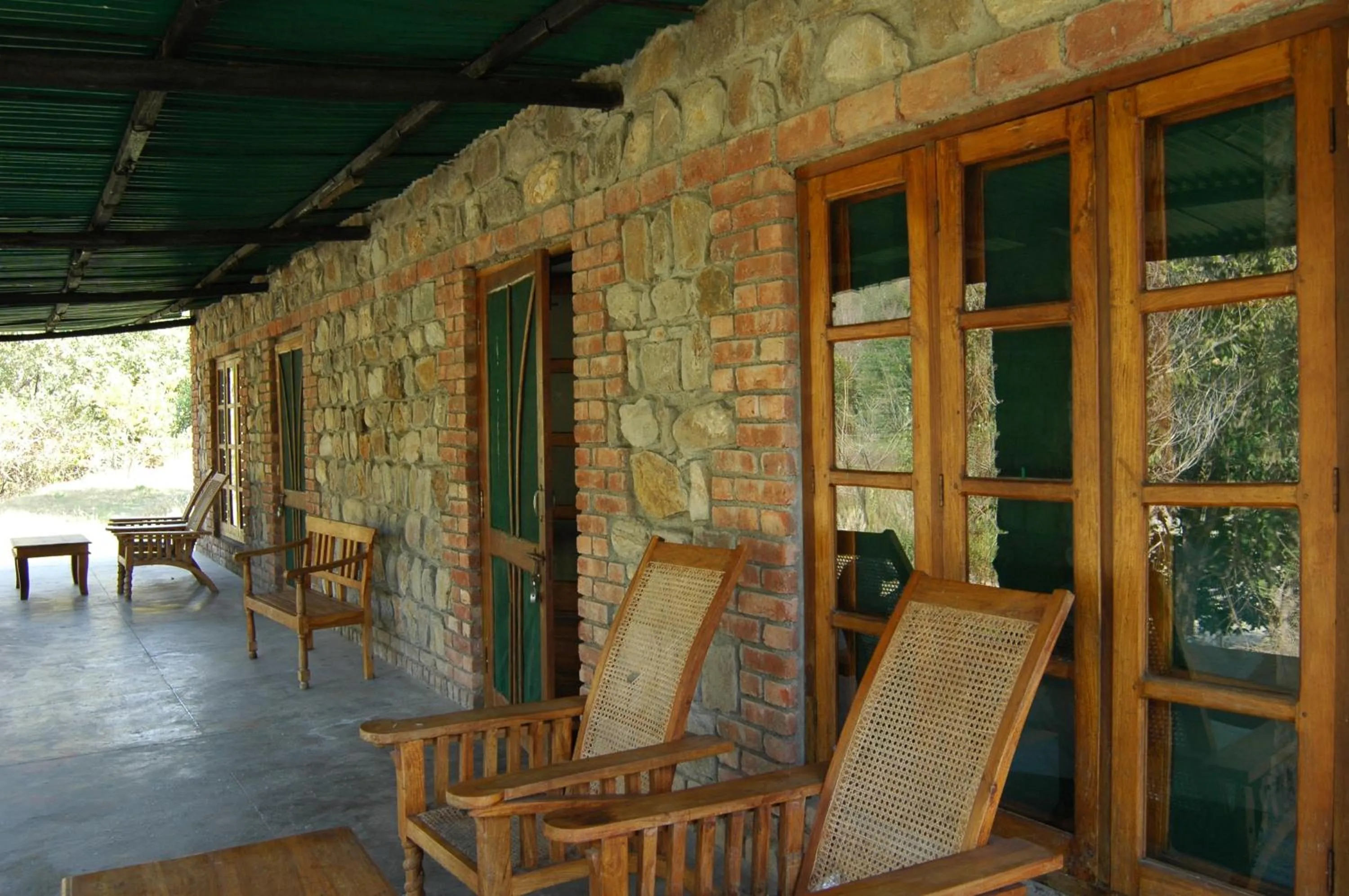 Deluxe Double or Twin Room with River View - single occupancy in Wild Brook