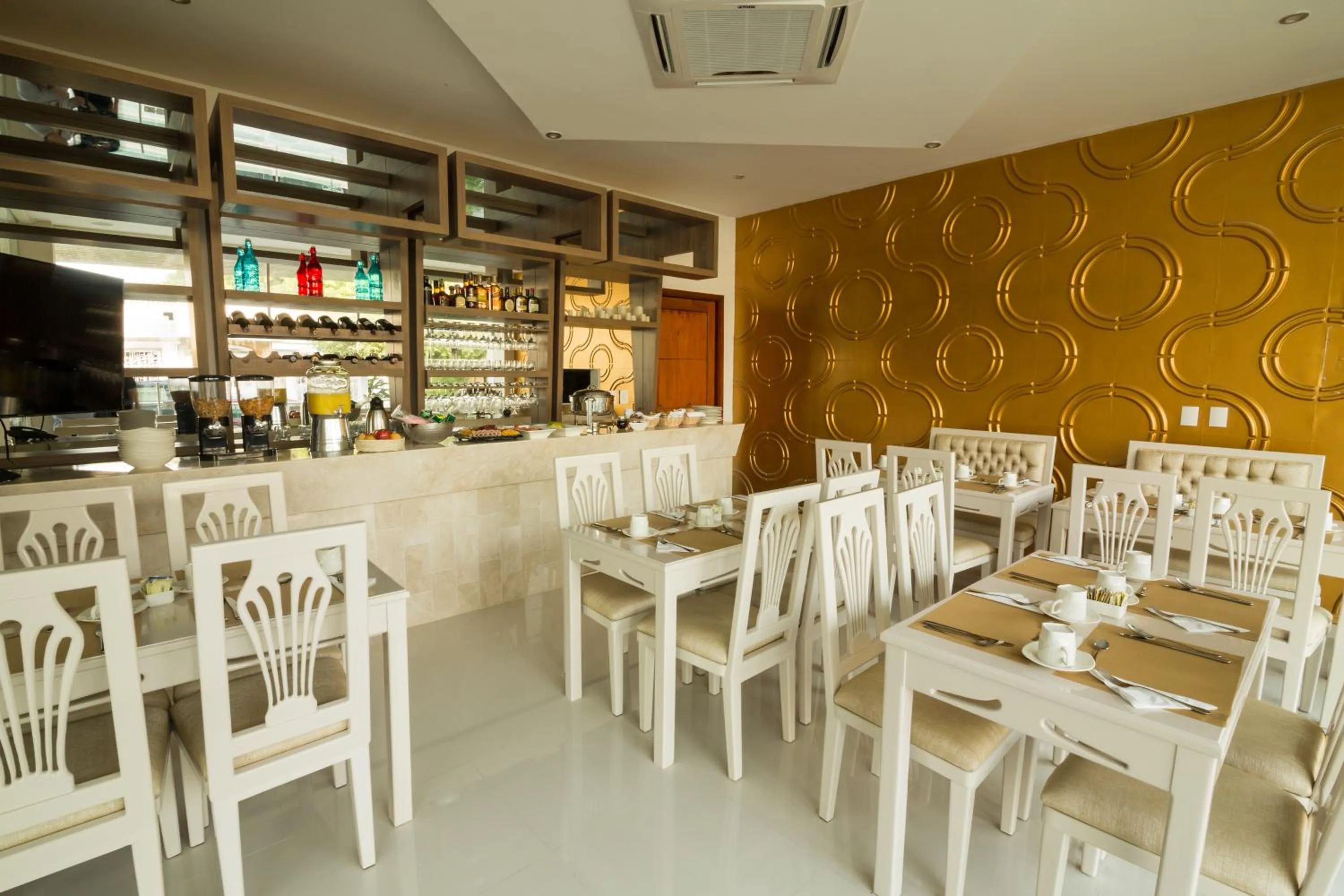 Lounge or bar in Hotel Parque Del Sol