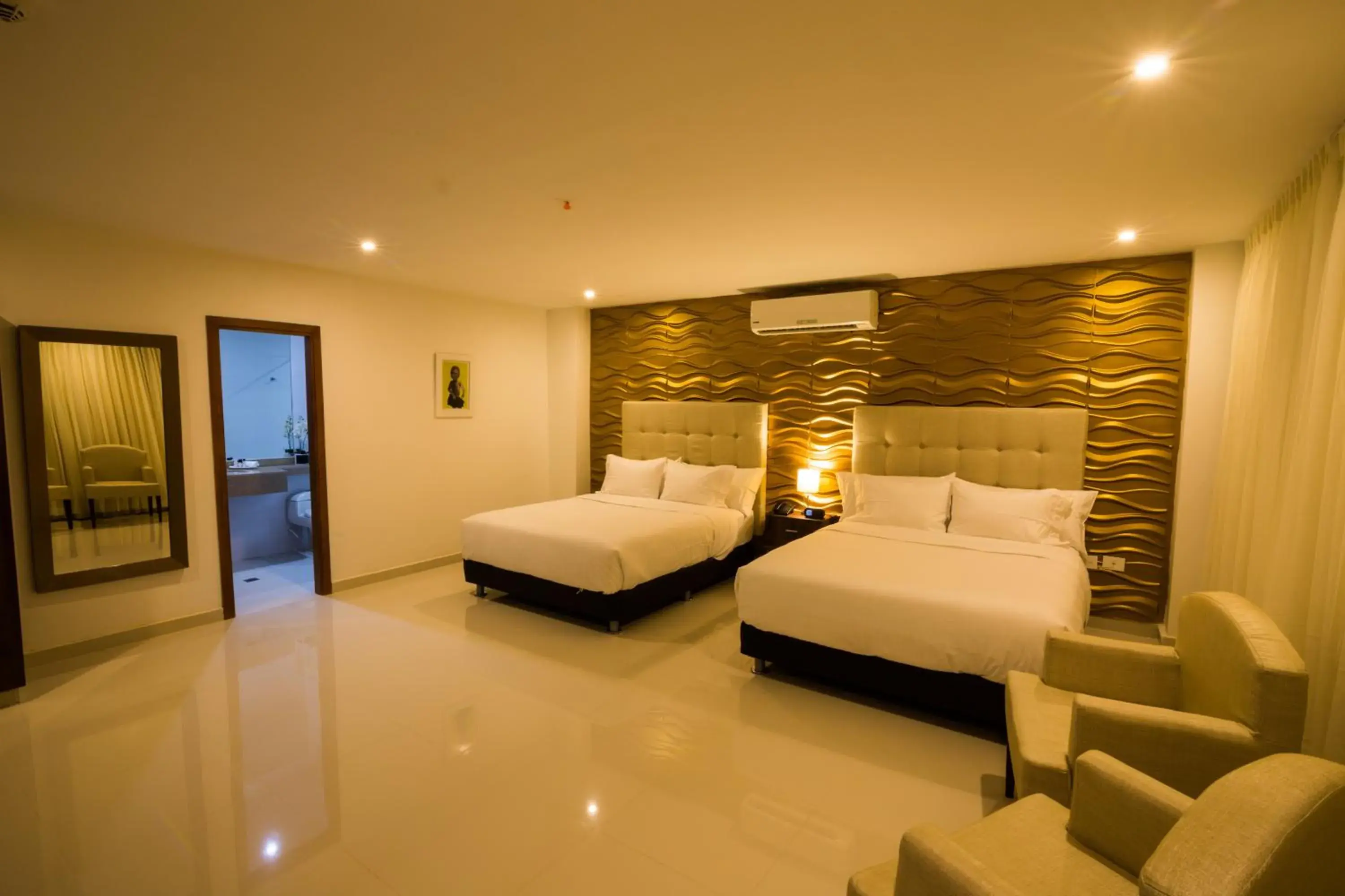 Twin Room in Hotel Parque Del Sol Twin Room in Hotel Parque Del Sol