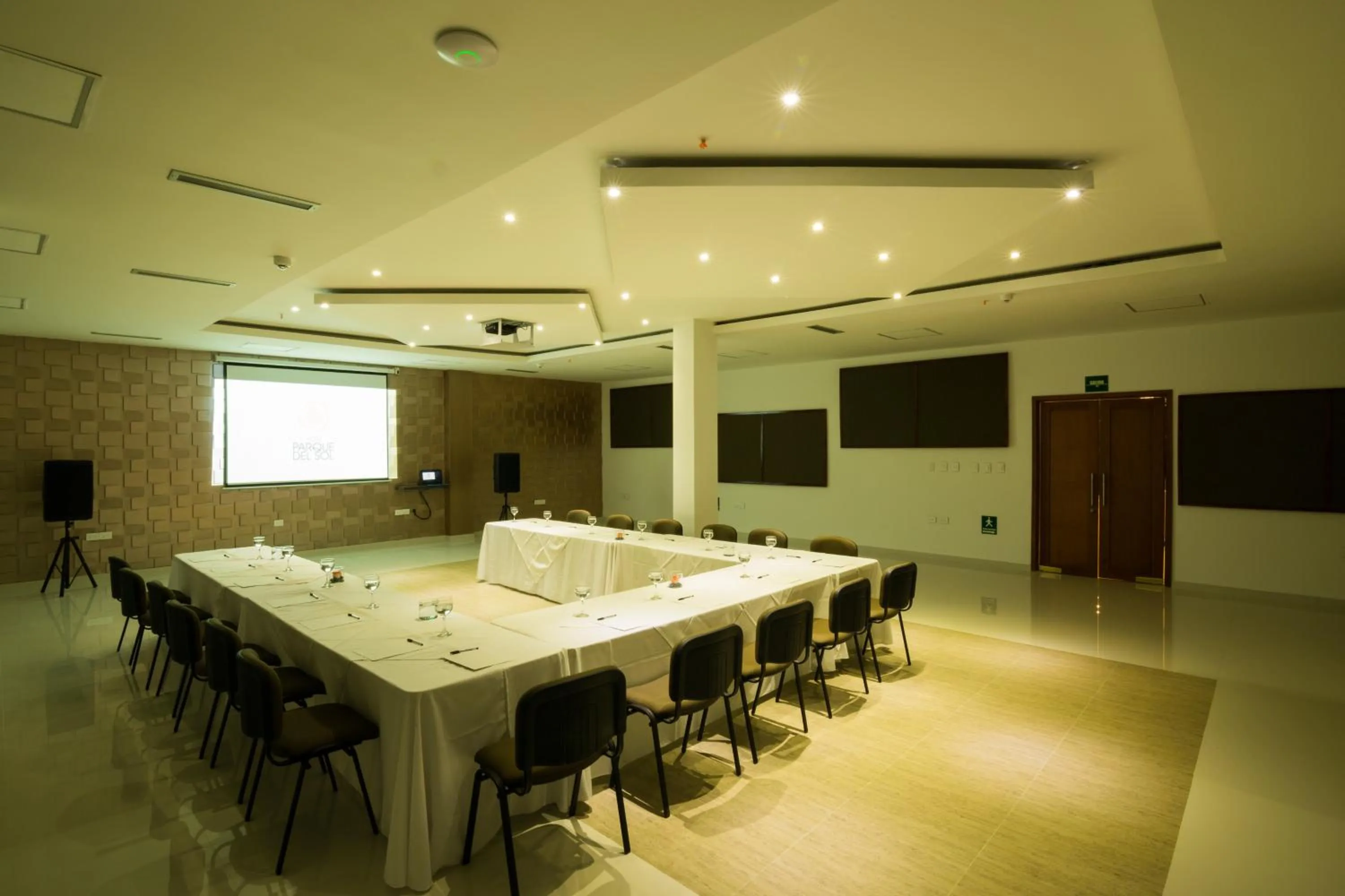 Business facilities in Hotel Parque Del Sol