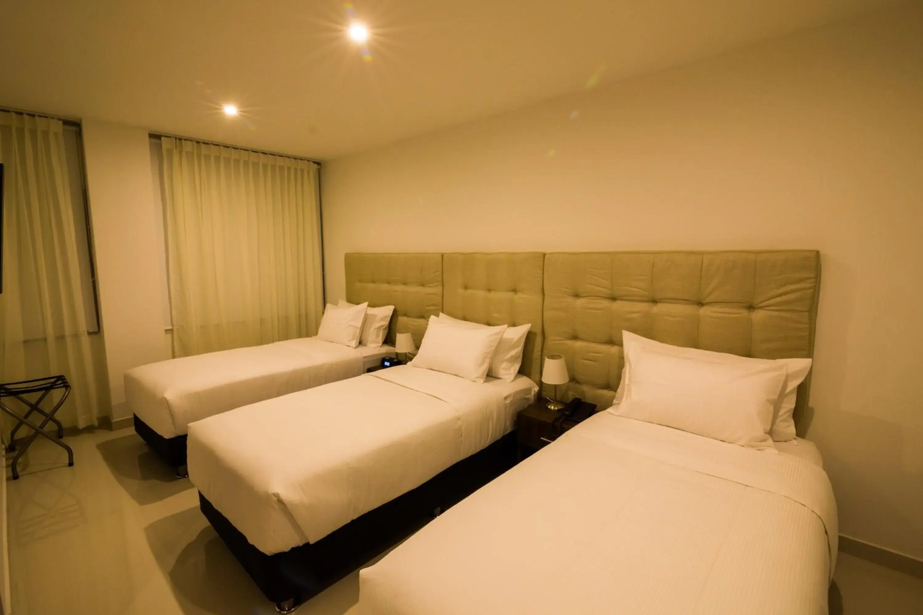 Triple Room in Hotel Parque Del Sol Triple Room in Hotel Parque Del Sol