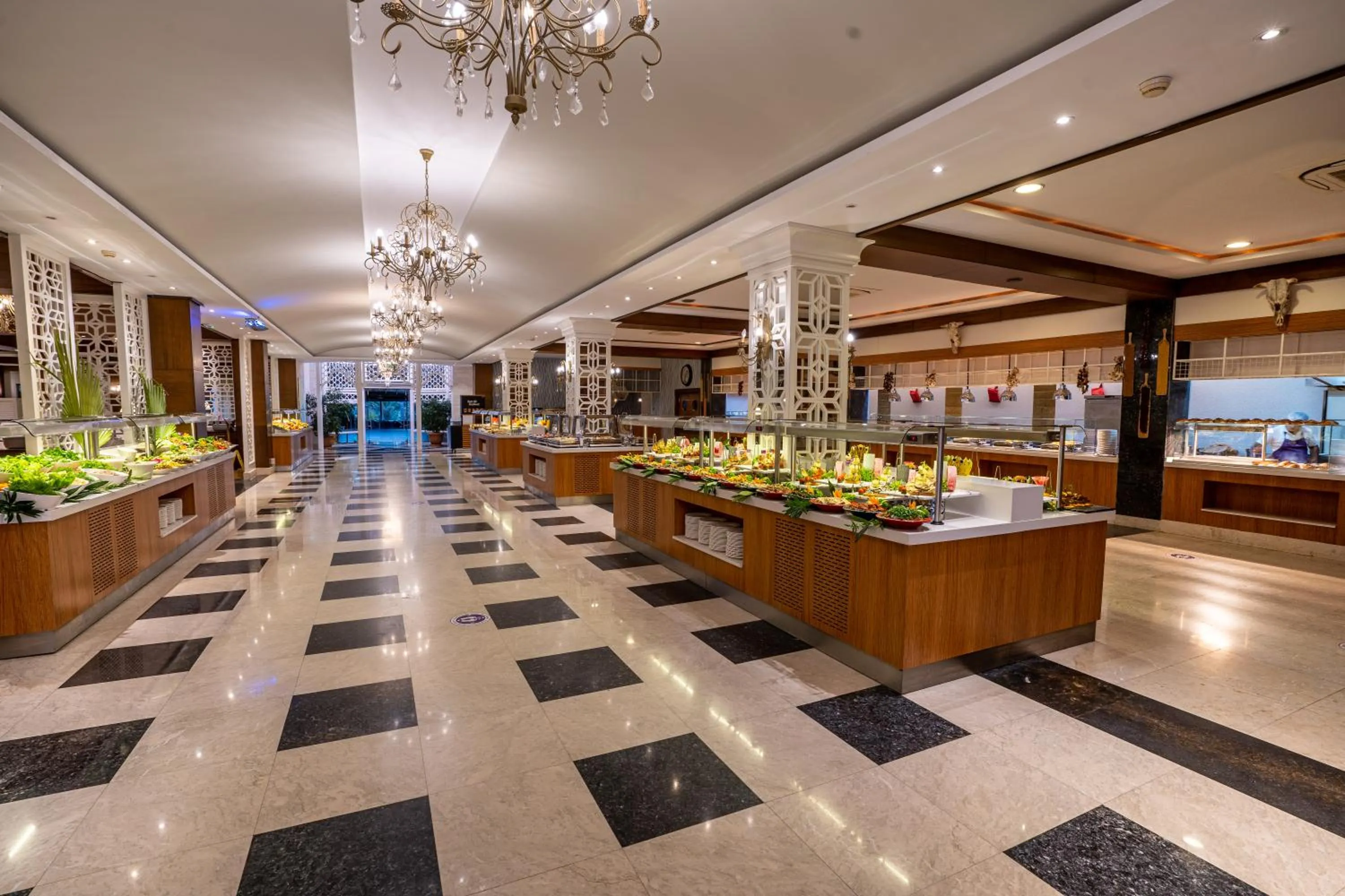 Restaurant/places to eat in Club Hotel Felicia Village