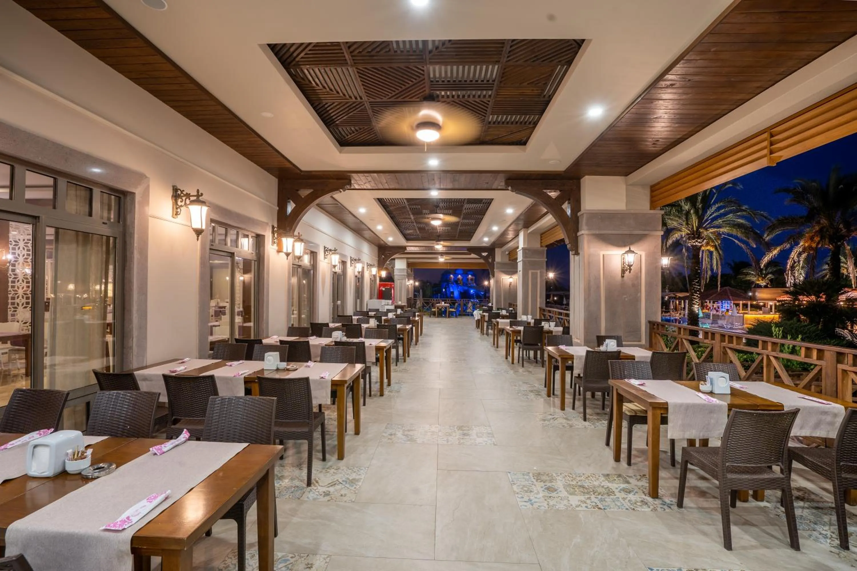 Restaurant/places to eat in Club Hotel Felicia Village