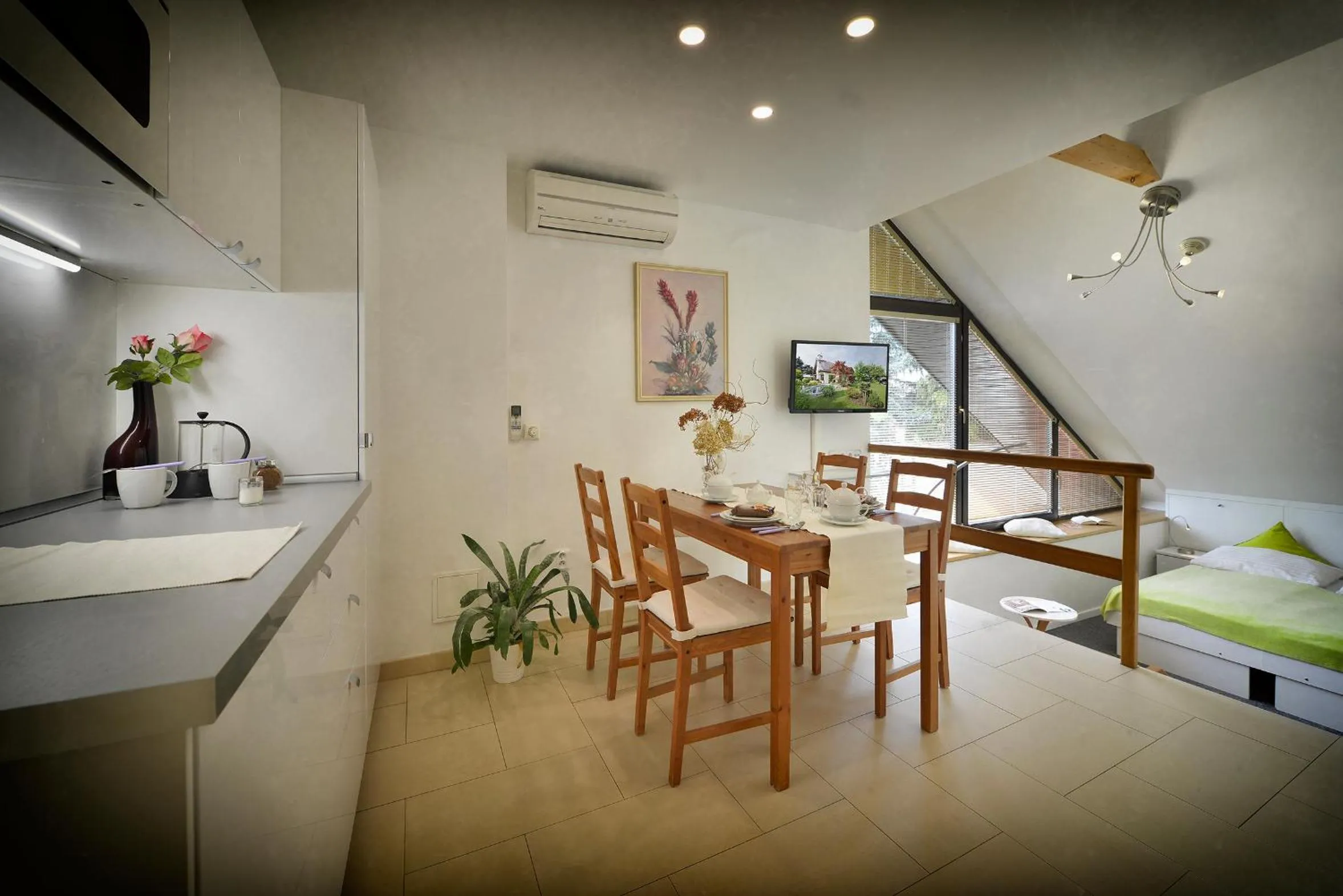 Dining area, Bed in A. V. Pension Praha