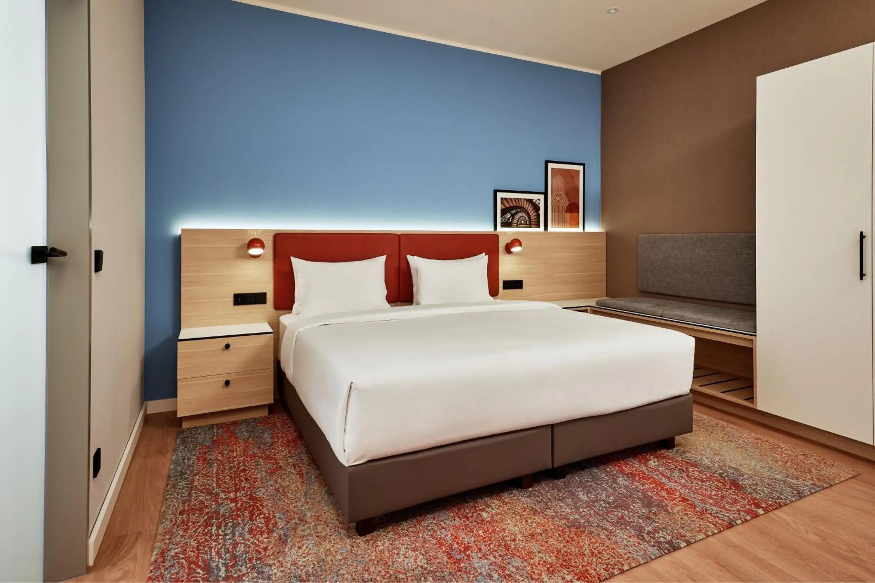 Photo of the whole room, Bed in Residence Inn by Marriott Munich Central