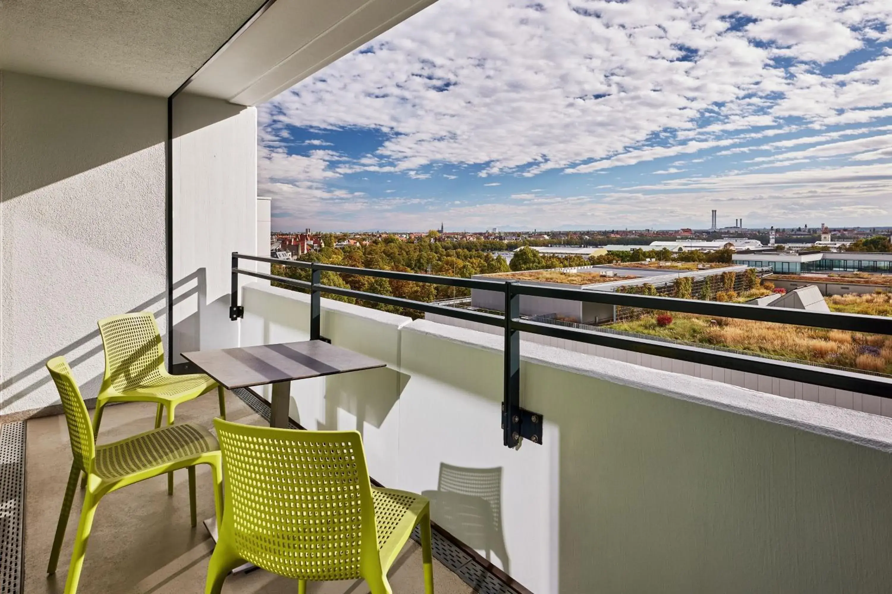 Photo of the whole room, Balcony/Terrace in Residence Inn by Marriott Munich Central