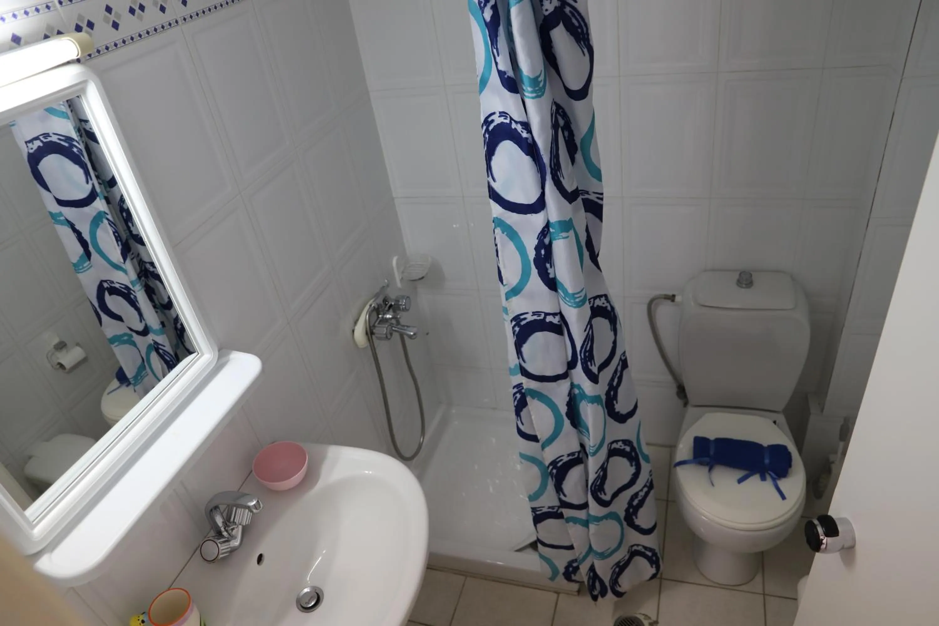 Aris Apartments