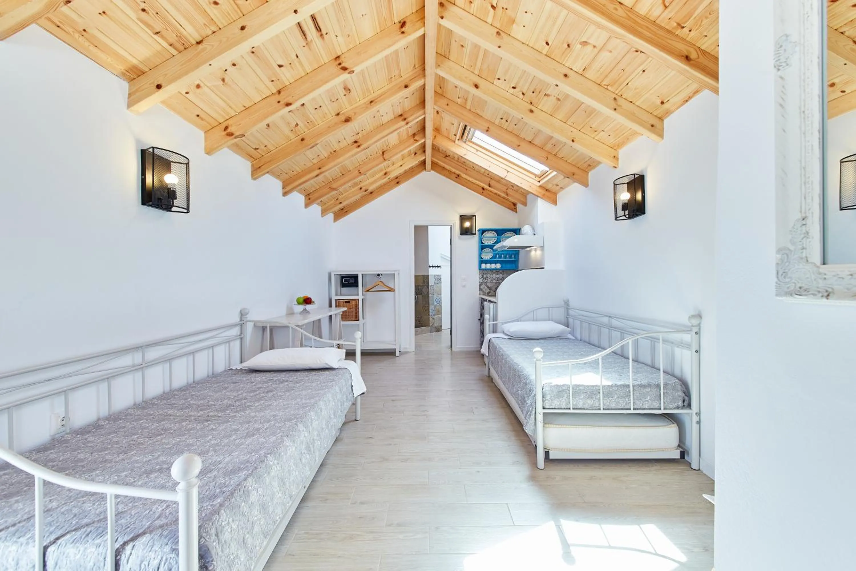 Photo of the whole room, Bed in Atheras