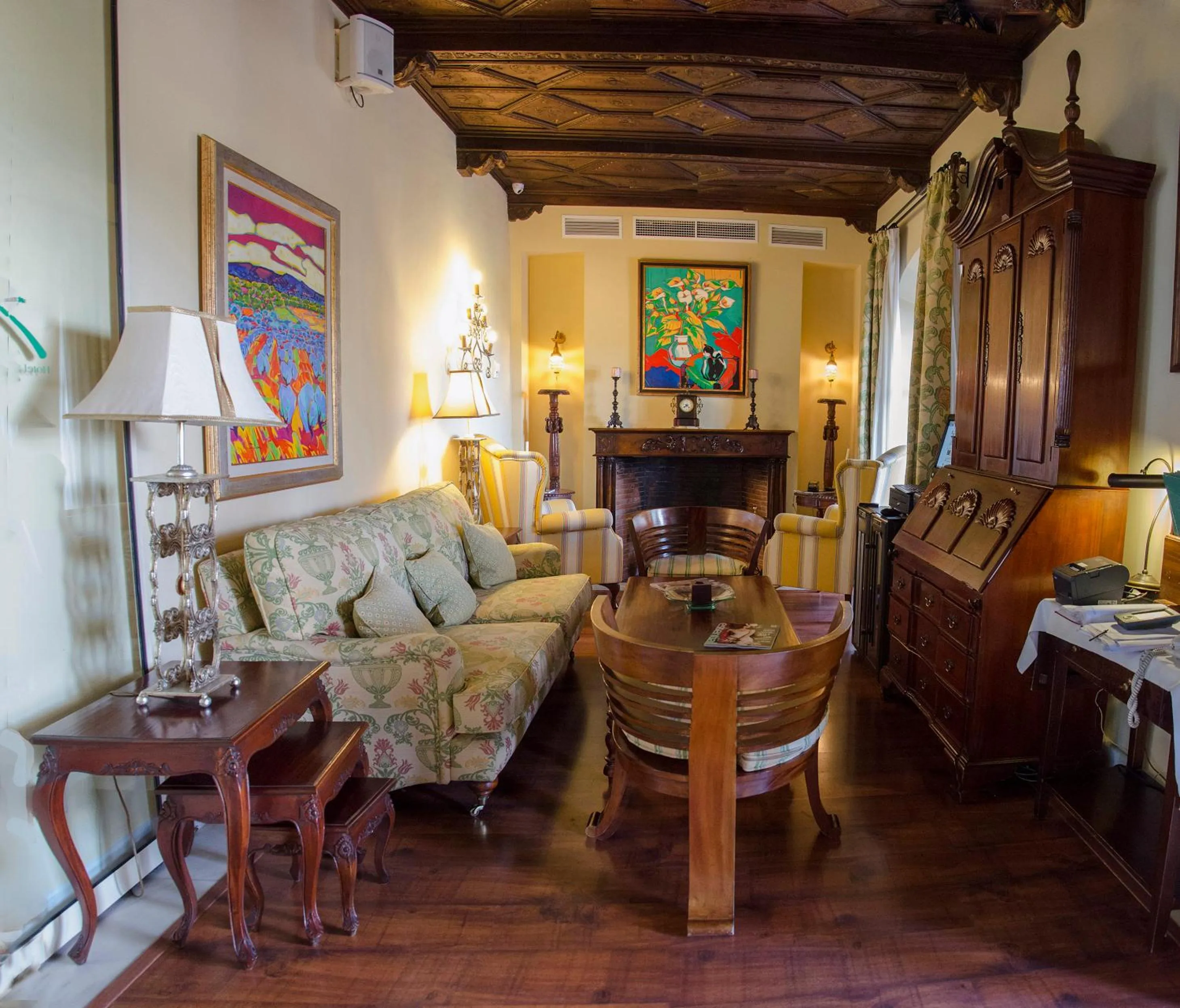 Lounge or bar in Hotel Montelirio