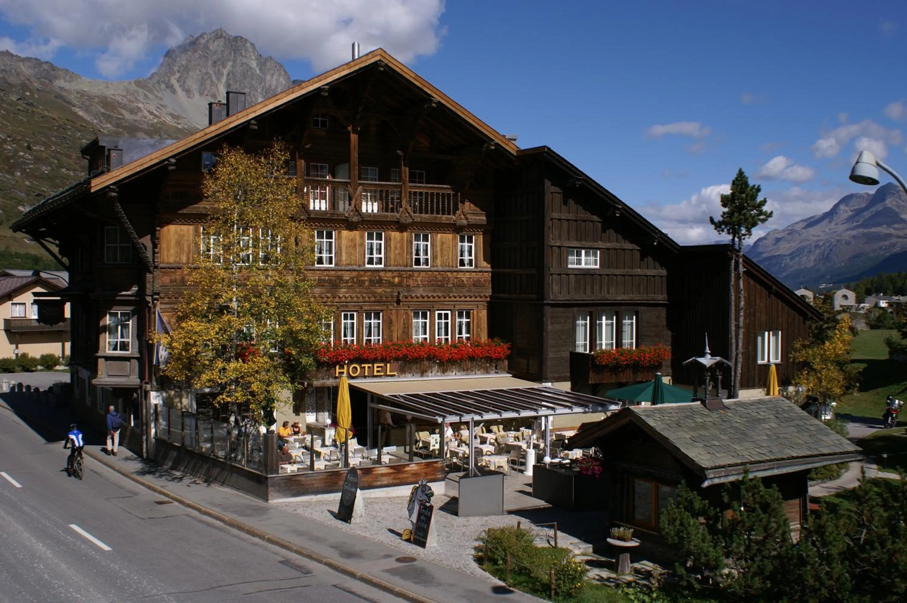 Property building in Schweizerhaus Swiss Quality Hotel