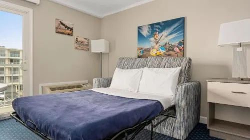Adventurer Oceanfront Inn