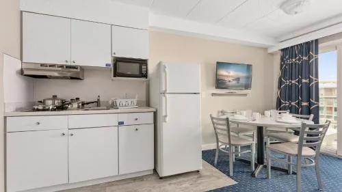 Adventurer Oceanfront Inn