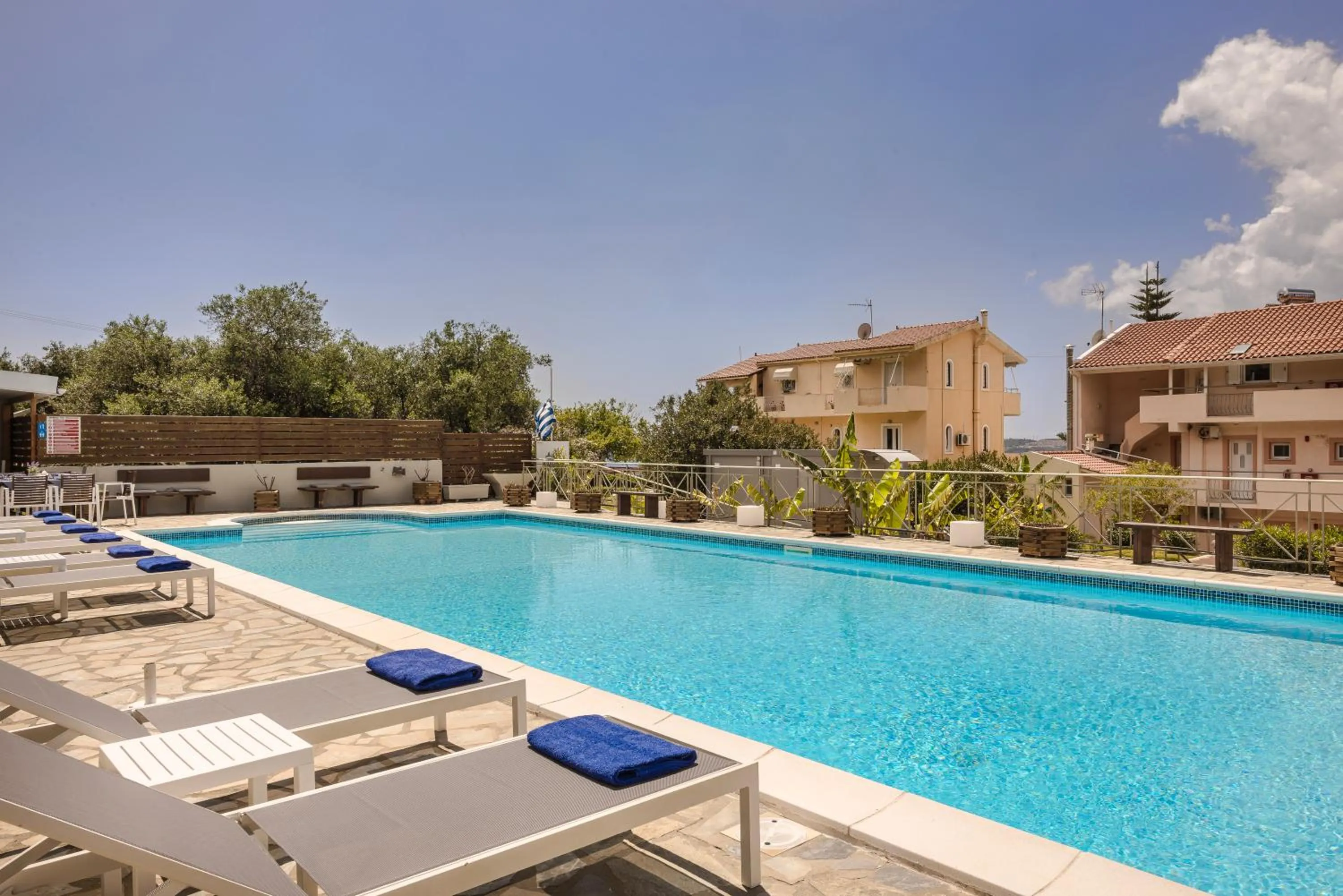 Swimming pool in Panorama Fanari studios and apartments