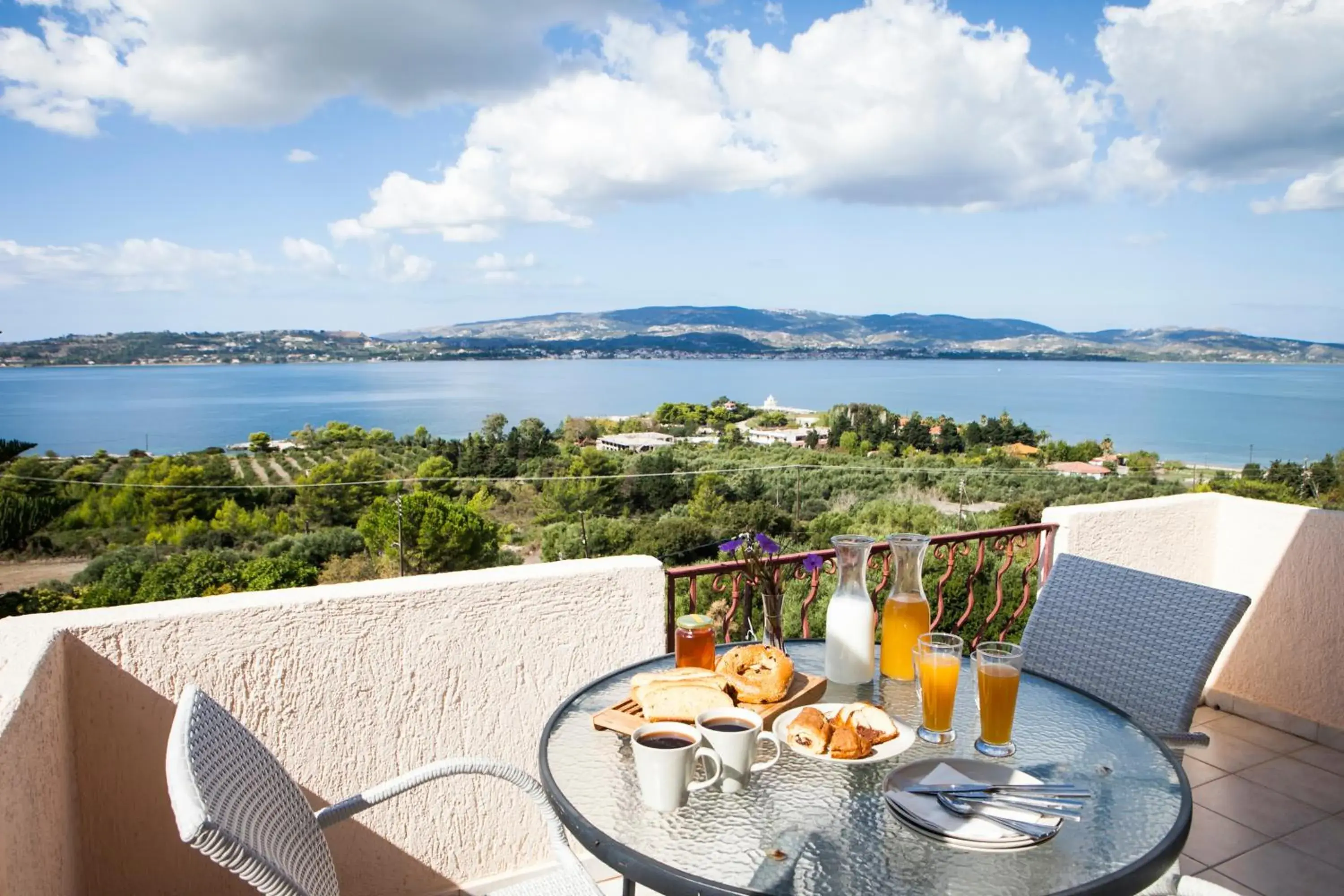 Family Two Bedroom Apartment with Sea View in Panorama Fanari studios and apartments Family Two Bedroom Apartment with Sea View in Panorama Fanari studios and apartments