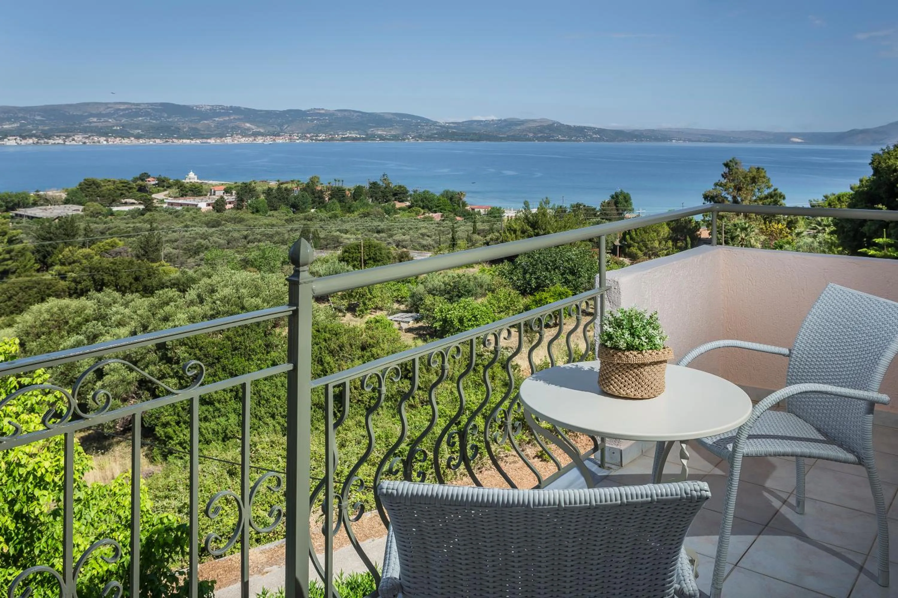 City view in Panorama Fanari studios and apartments