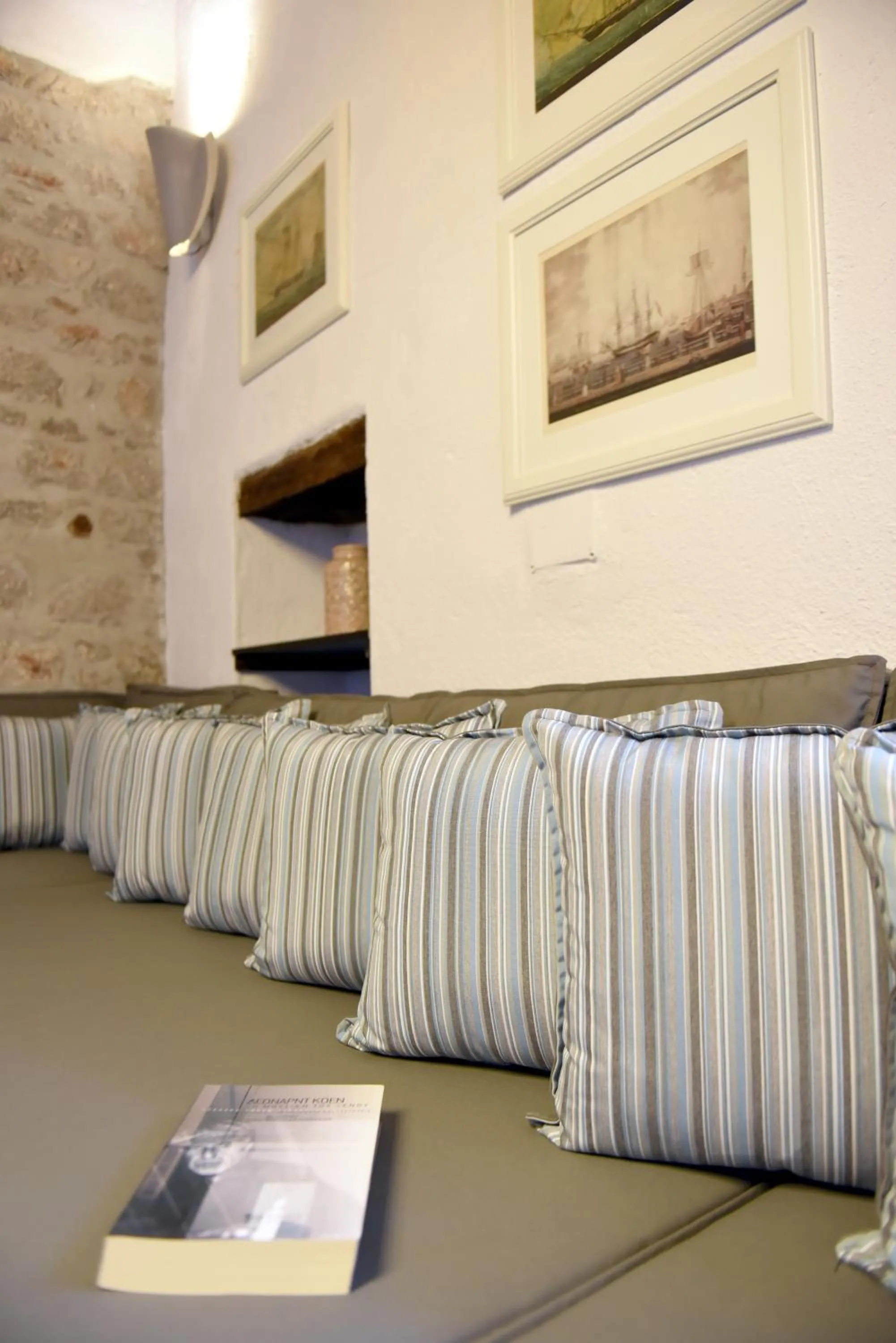 Seating area in Keresbino Hydra Manor House