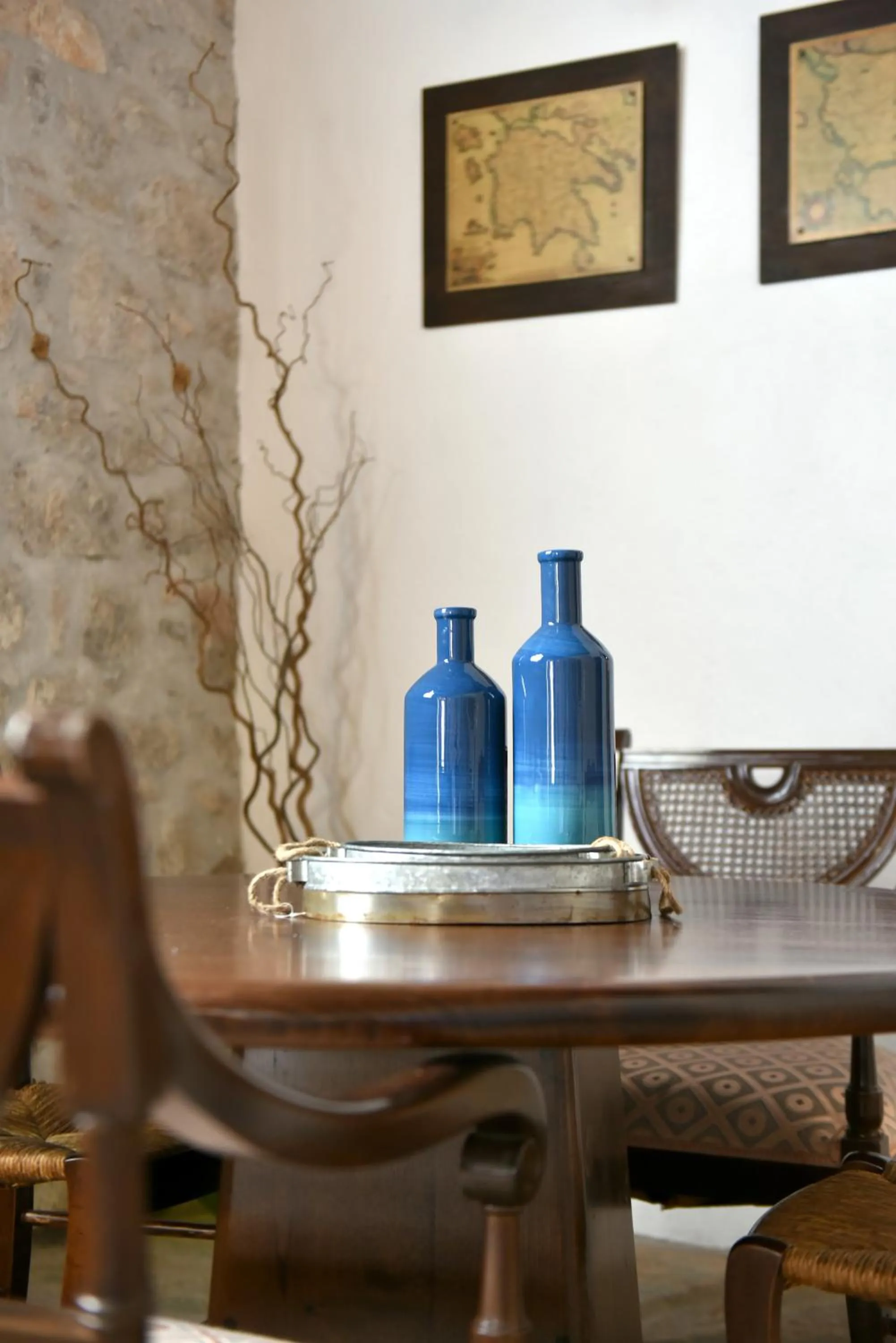 Dining area in Keresbino Hydra Manor House