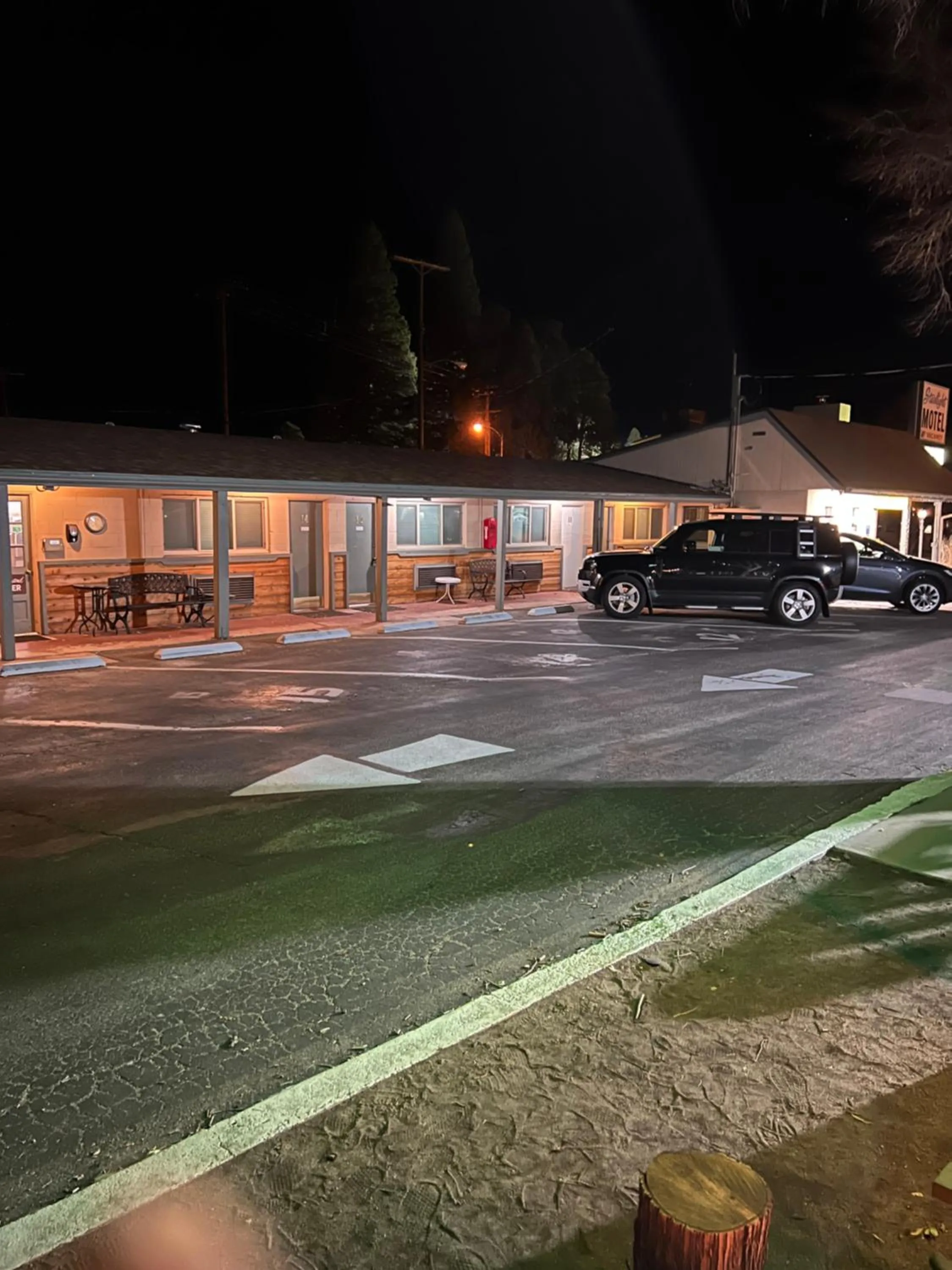 Property building in Starlight Motel