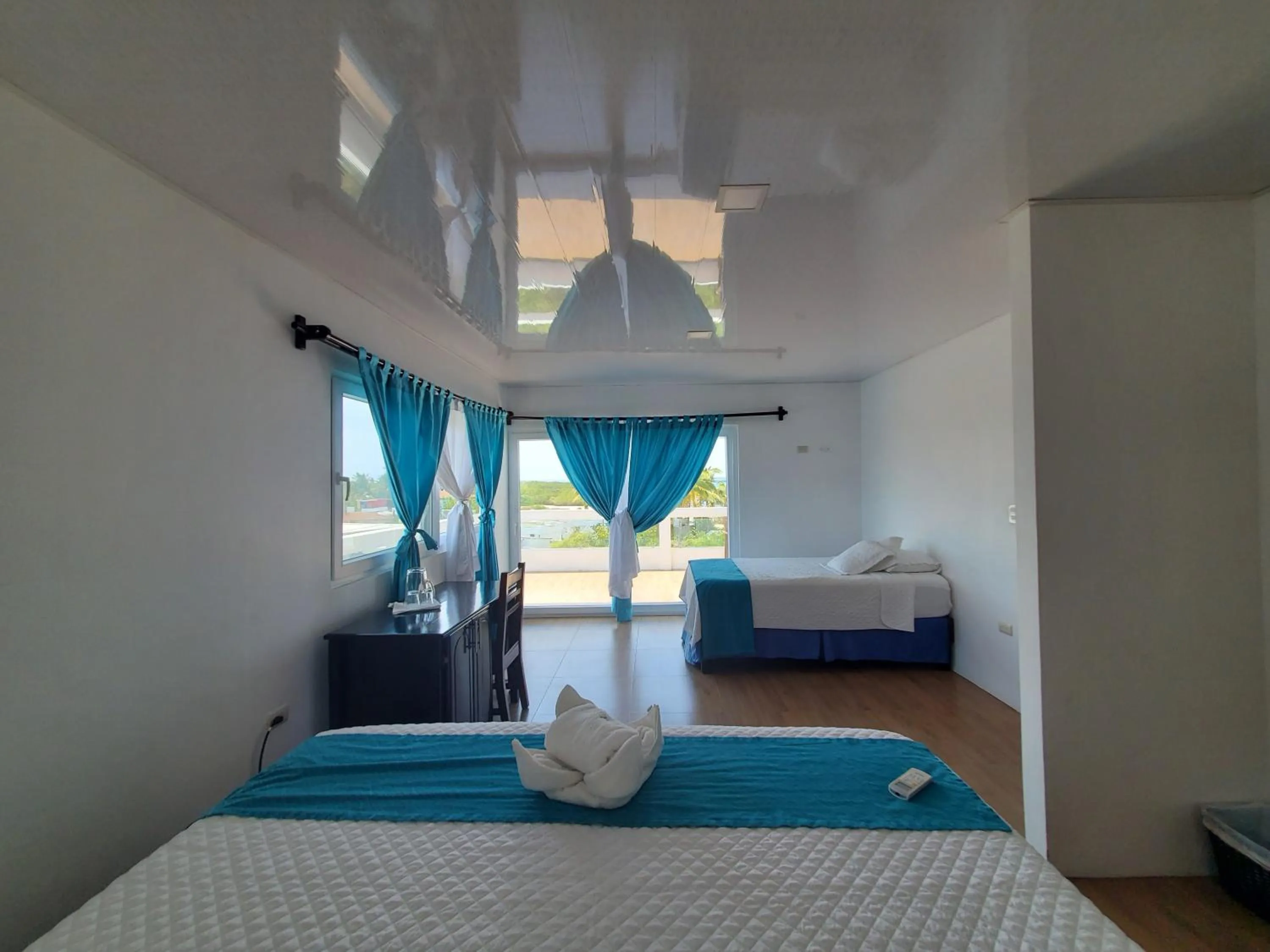 Photo of the whole room, Bed in Hotel Cally