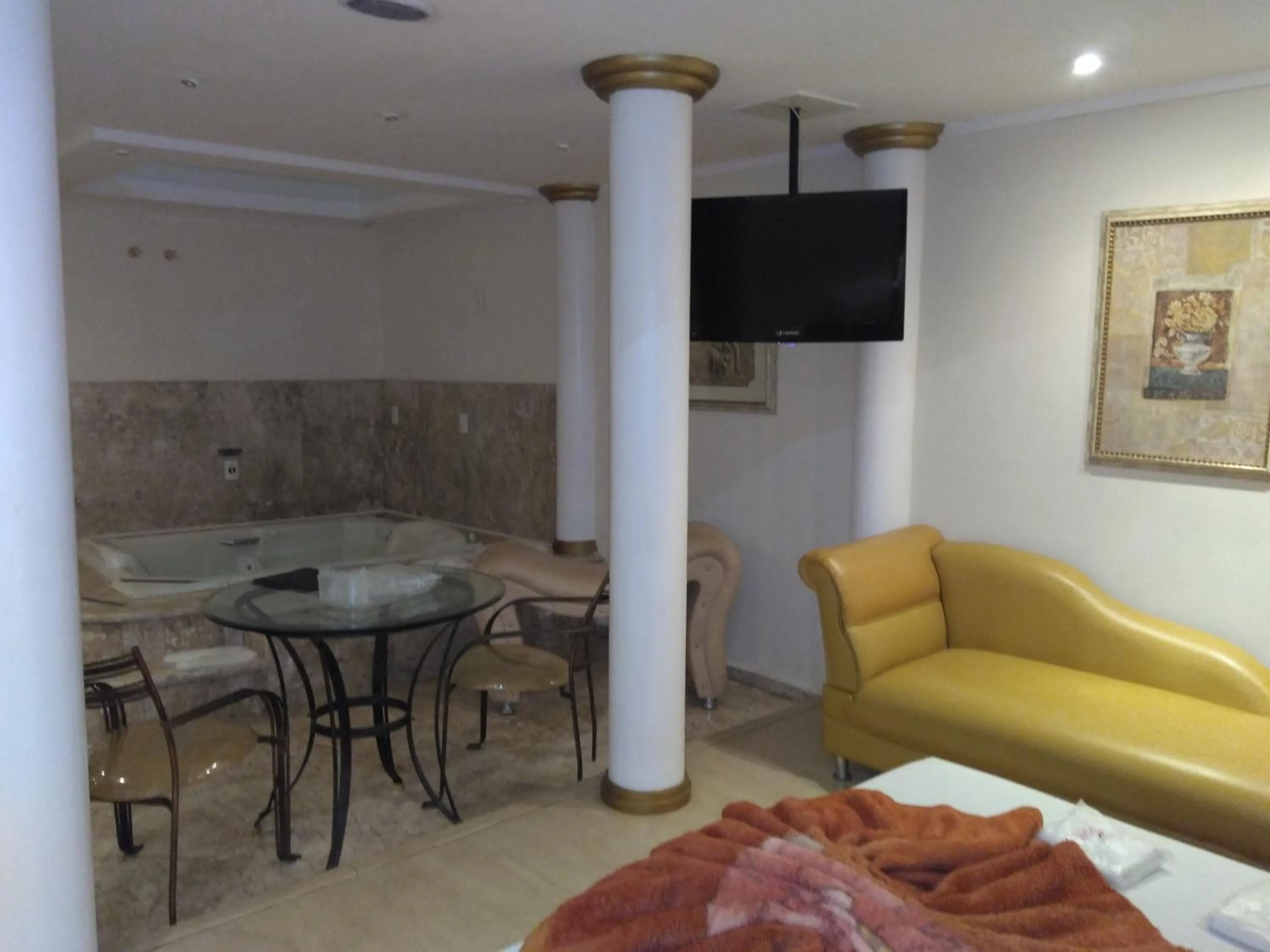 Suite with Sauna in Heru's Motel