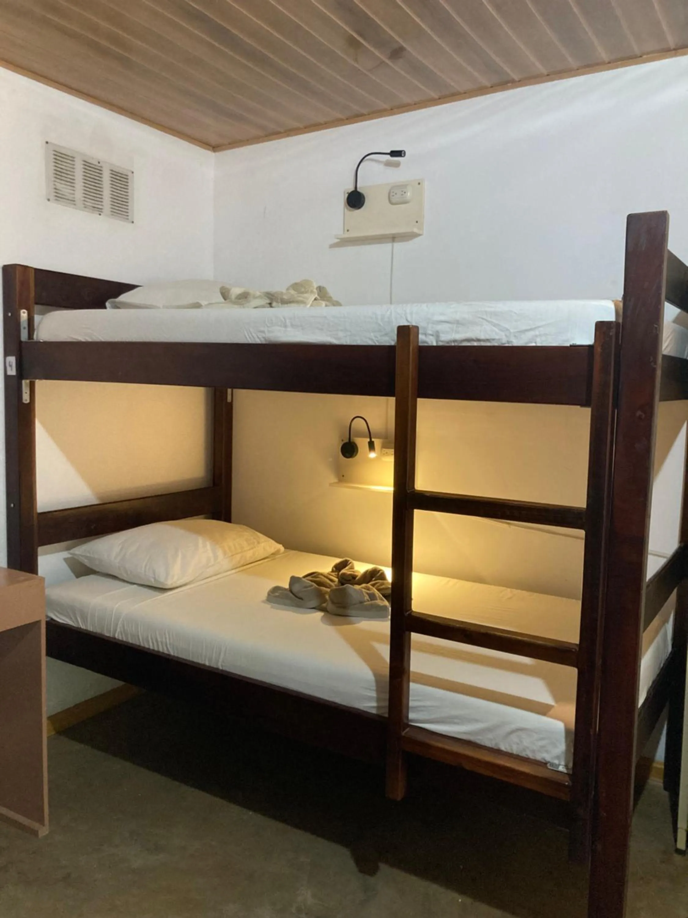 Bed in TamaHostel & Glamping