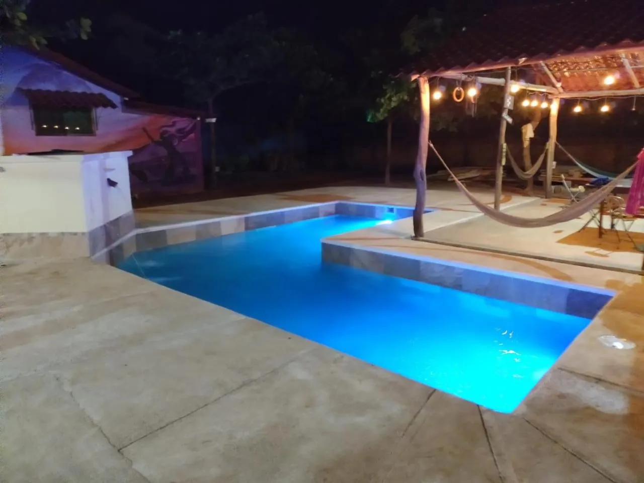 Swimming pool in TamaHostel & Glamping