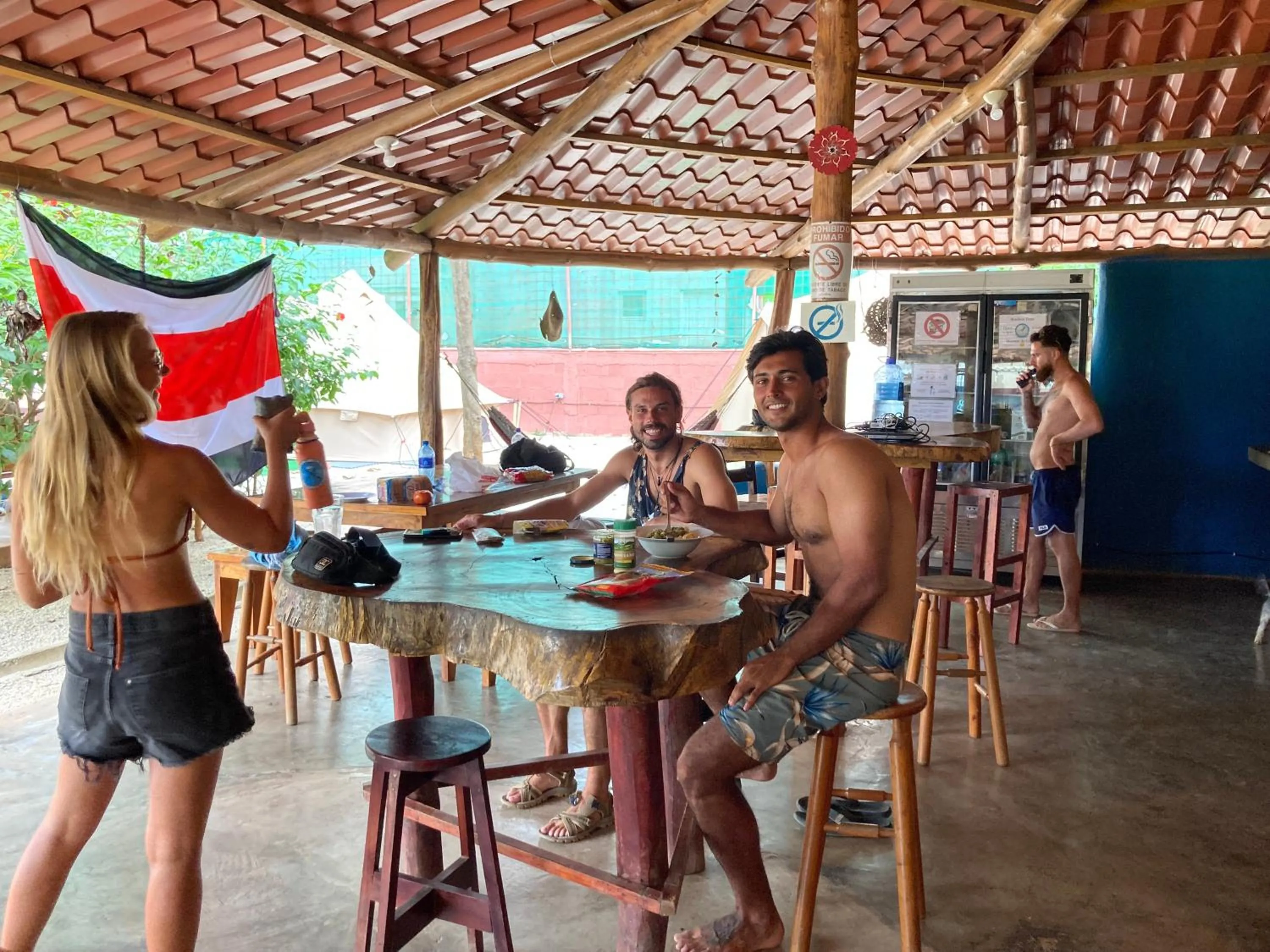 TamaHostel & Glamping