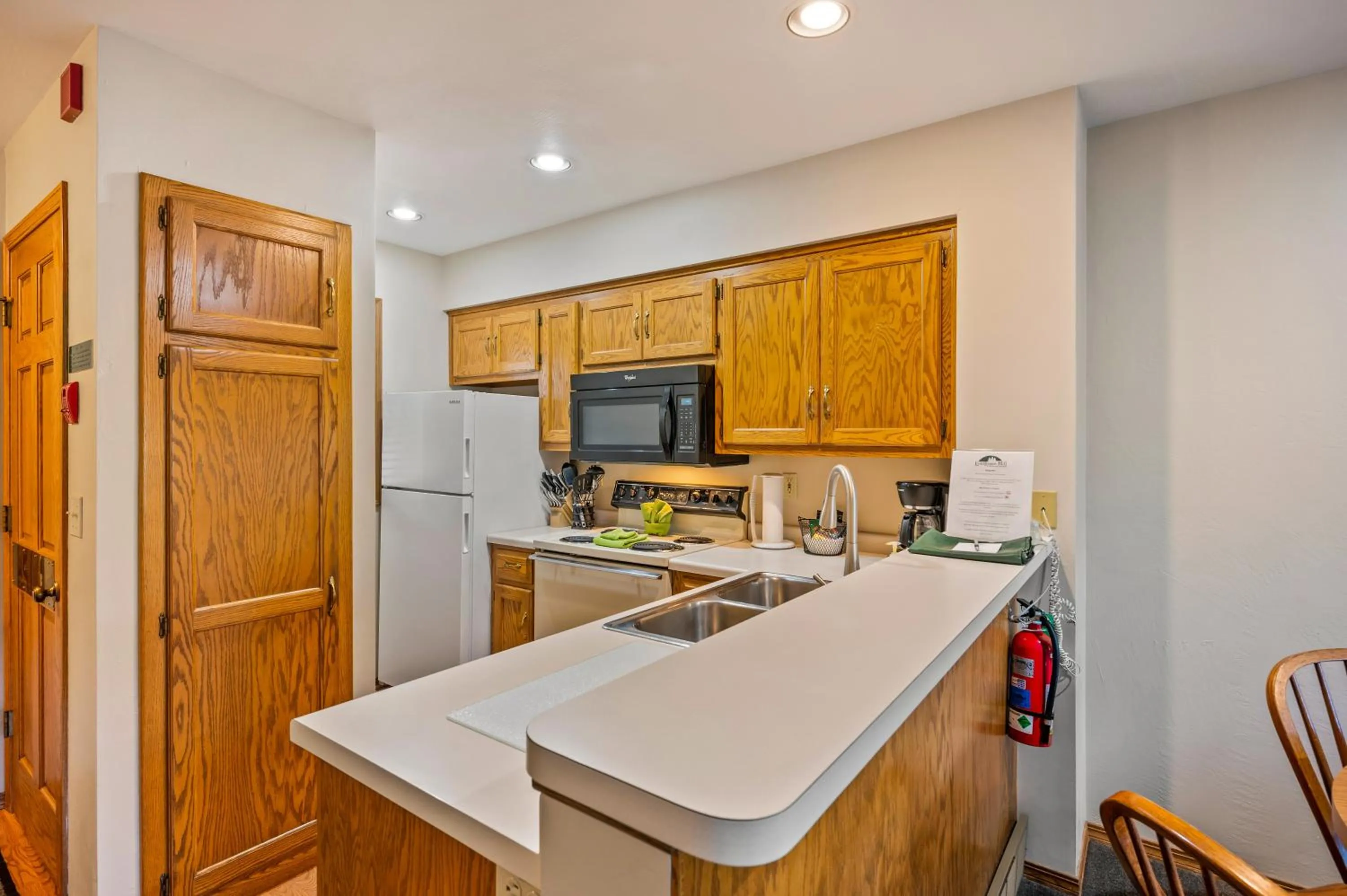 kitchen in Evergreen Hill Condominiums