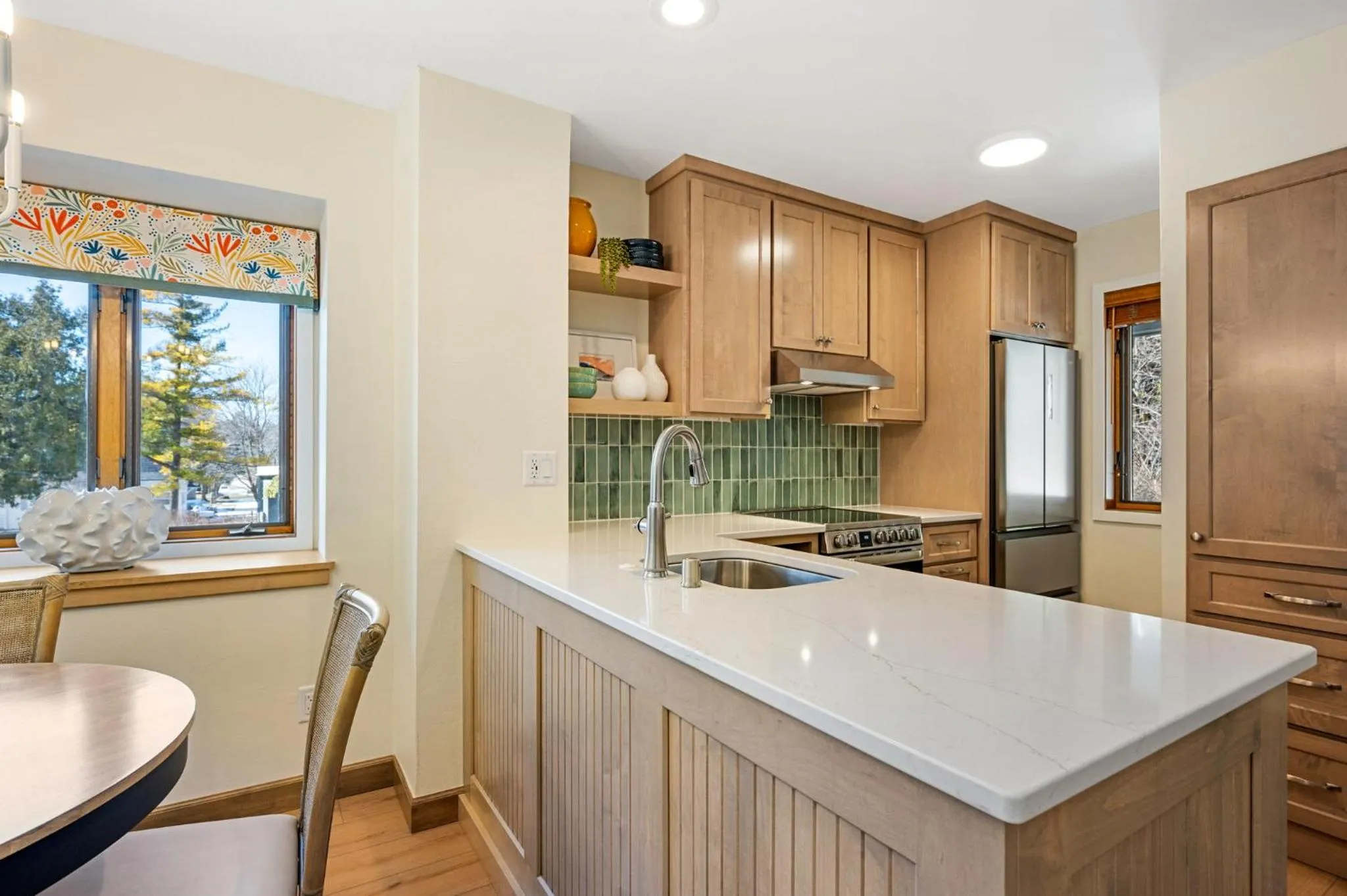 kitchen in Evergreen Hill Condominiums