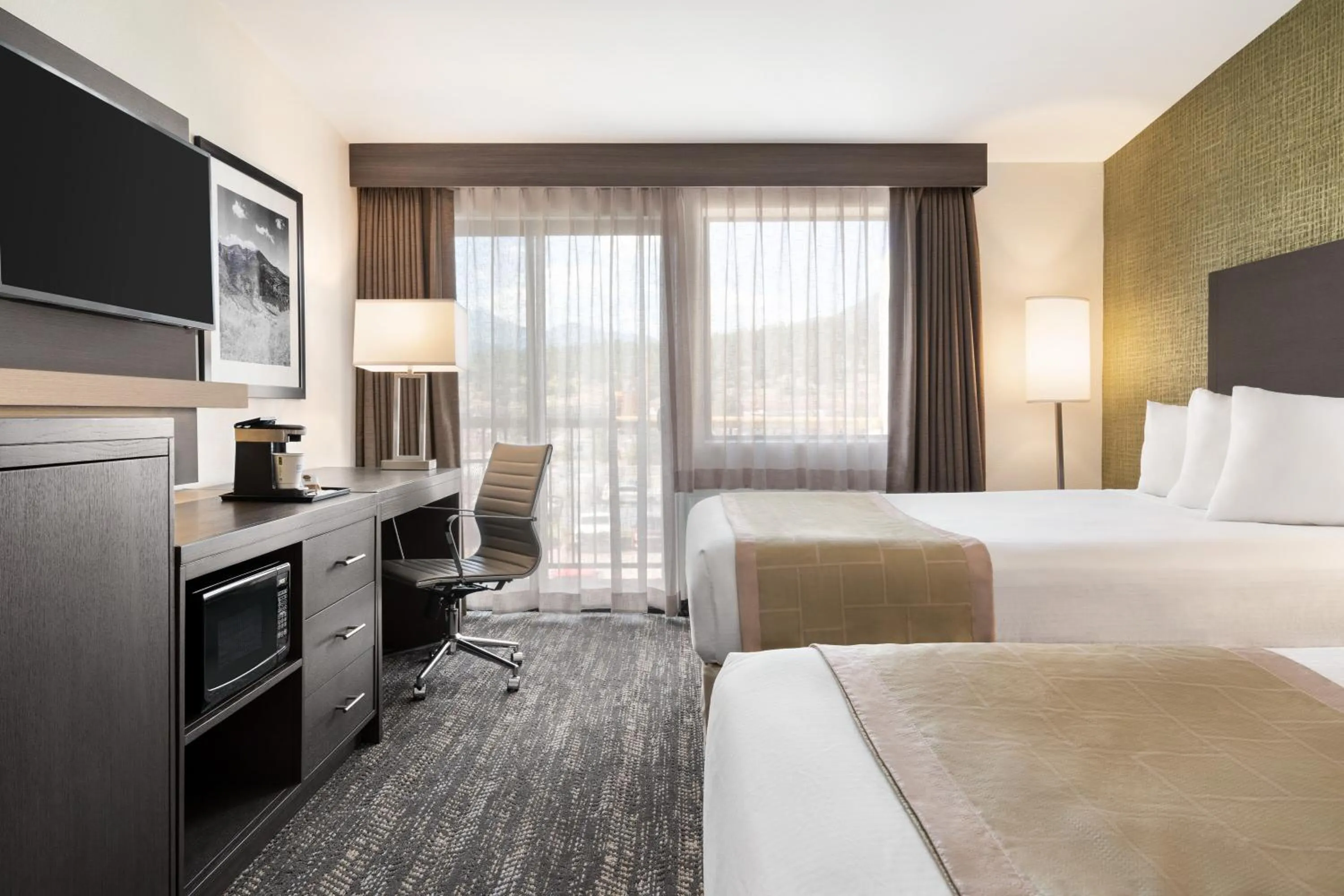 Bed in Days Hotel by Wyndham Flagstaff