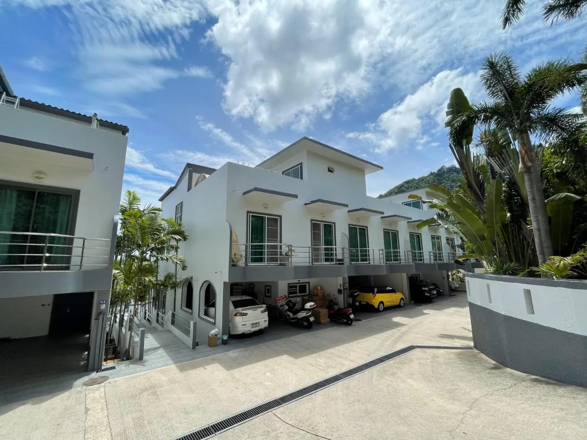 Floor plan in Kata Top View by Lofty Floor plan in Kata Top View by Lofty