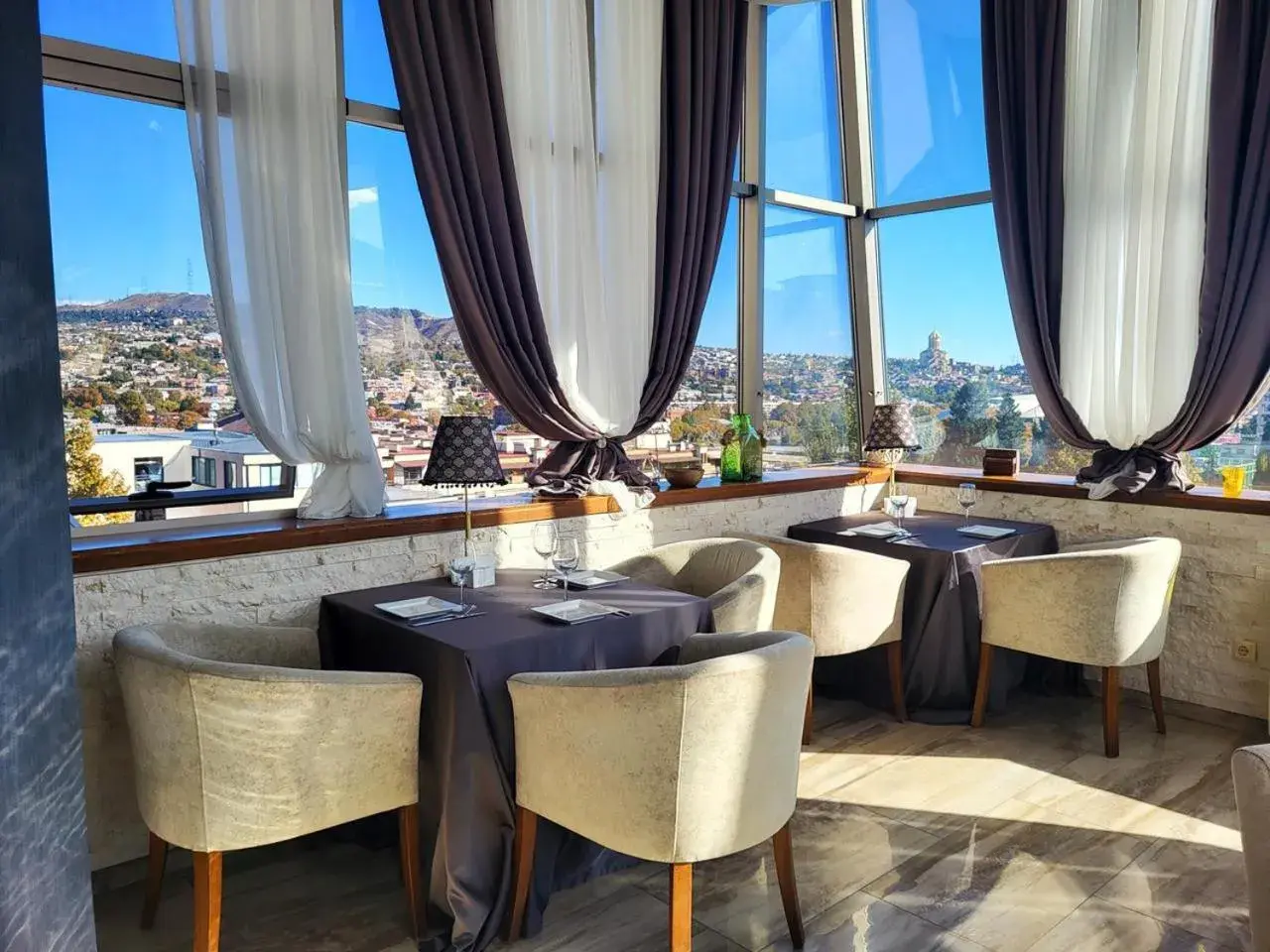 Restaurant/places to eat in A5 Hotel Restaurant/places to eat in A5 Hotel