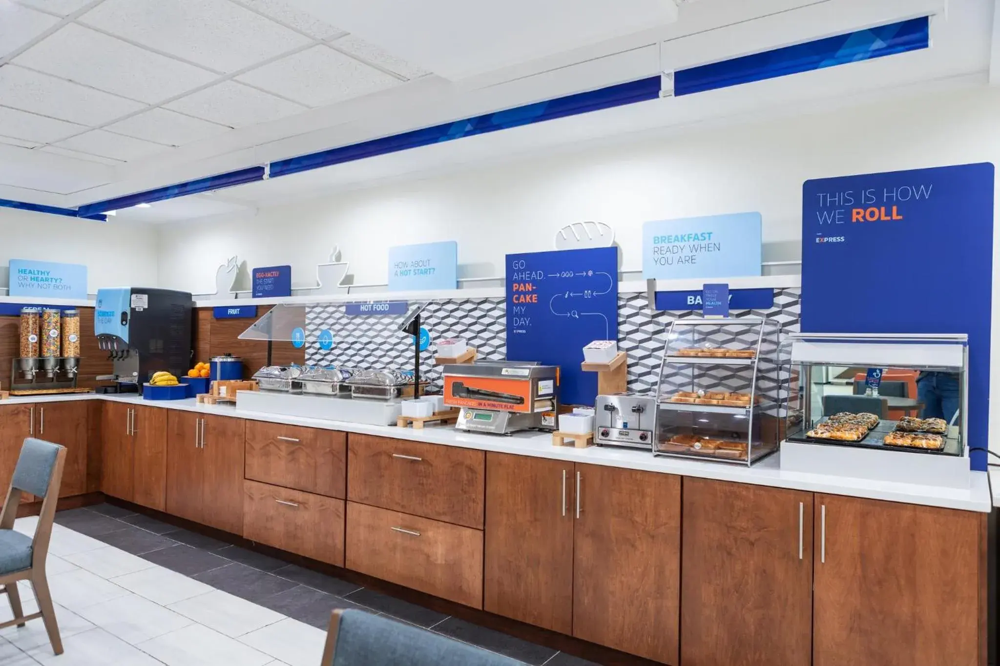 Breakfast in Holiday Inn Express Hotel & Suites Memphis/Germantown by IHG Breakfast in Holiday Inn Express Hotel & Suites Memphis/Germantown by IHG