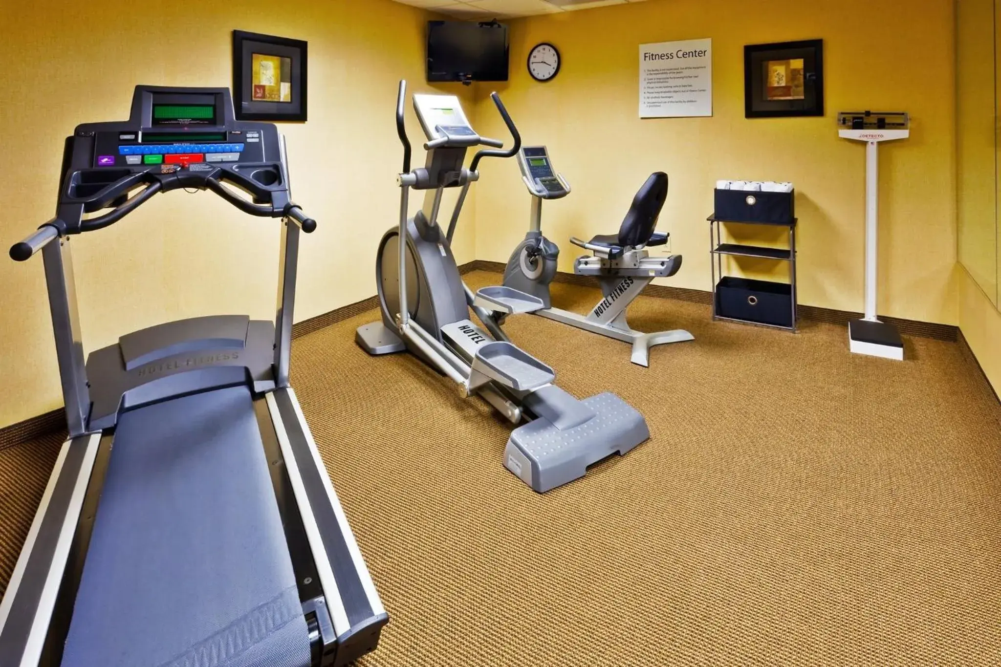 Fitness centre/facilities in Holiday Inn Express Hotel & Suites Memphis/Germantown by IHG Fitness centre/facilities in Holiday Inn Express Hotel & Suites Memphis/Germantown by IHG