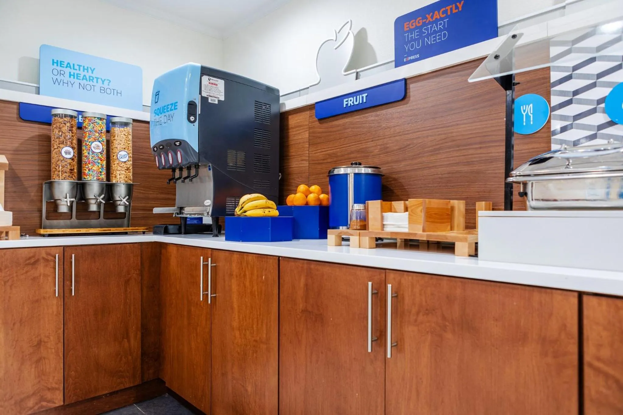 Breakfast in Holiday Inn Express Hotel & Suites Memphis/Germantown by IHG