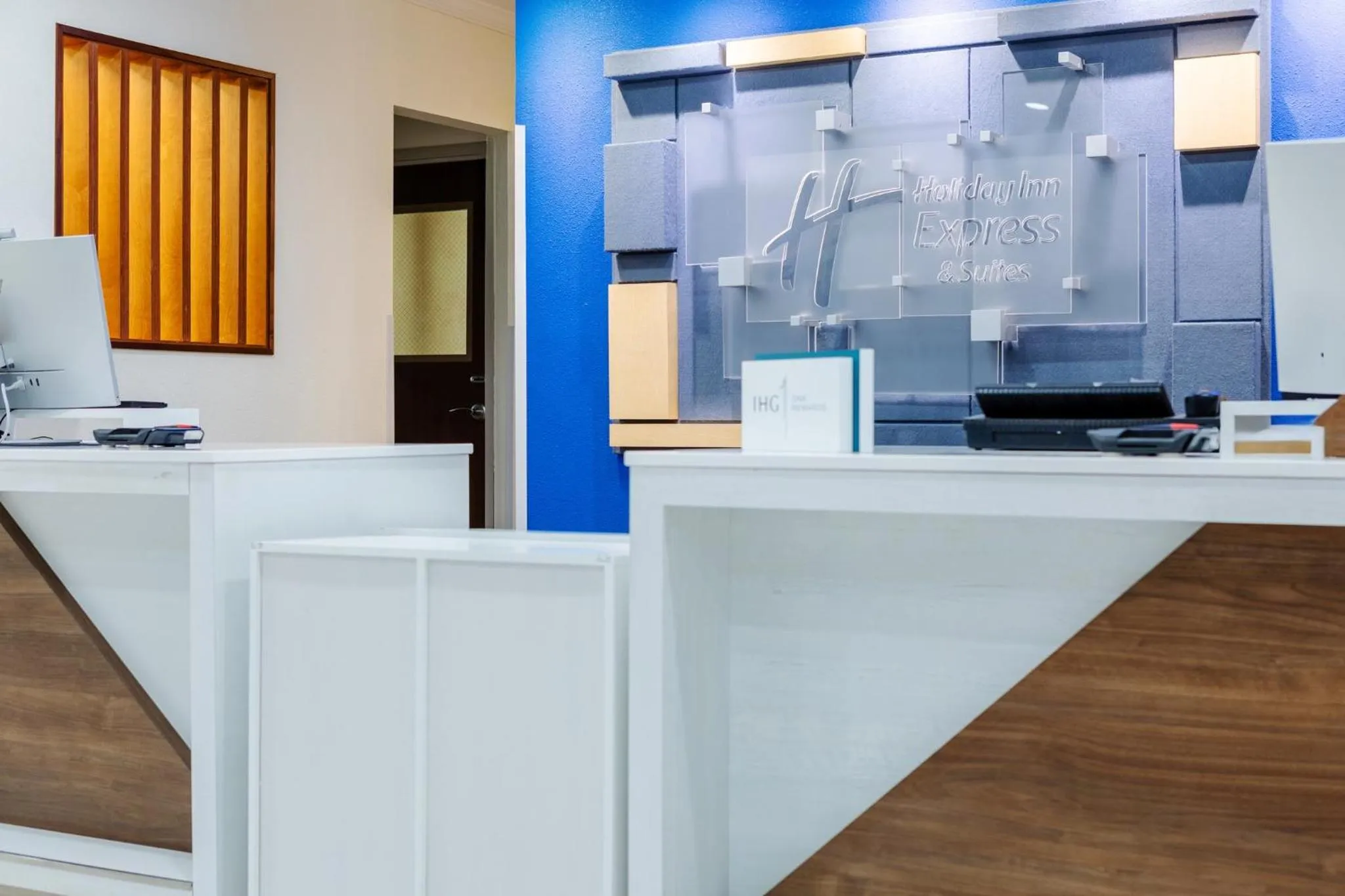 Property building in Holiday Inn Express Hotel & Suites Memphis/Germantown by IHG