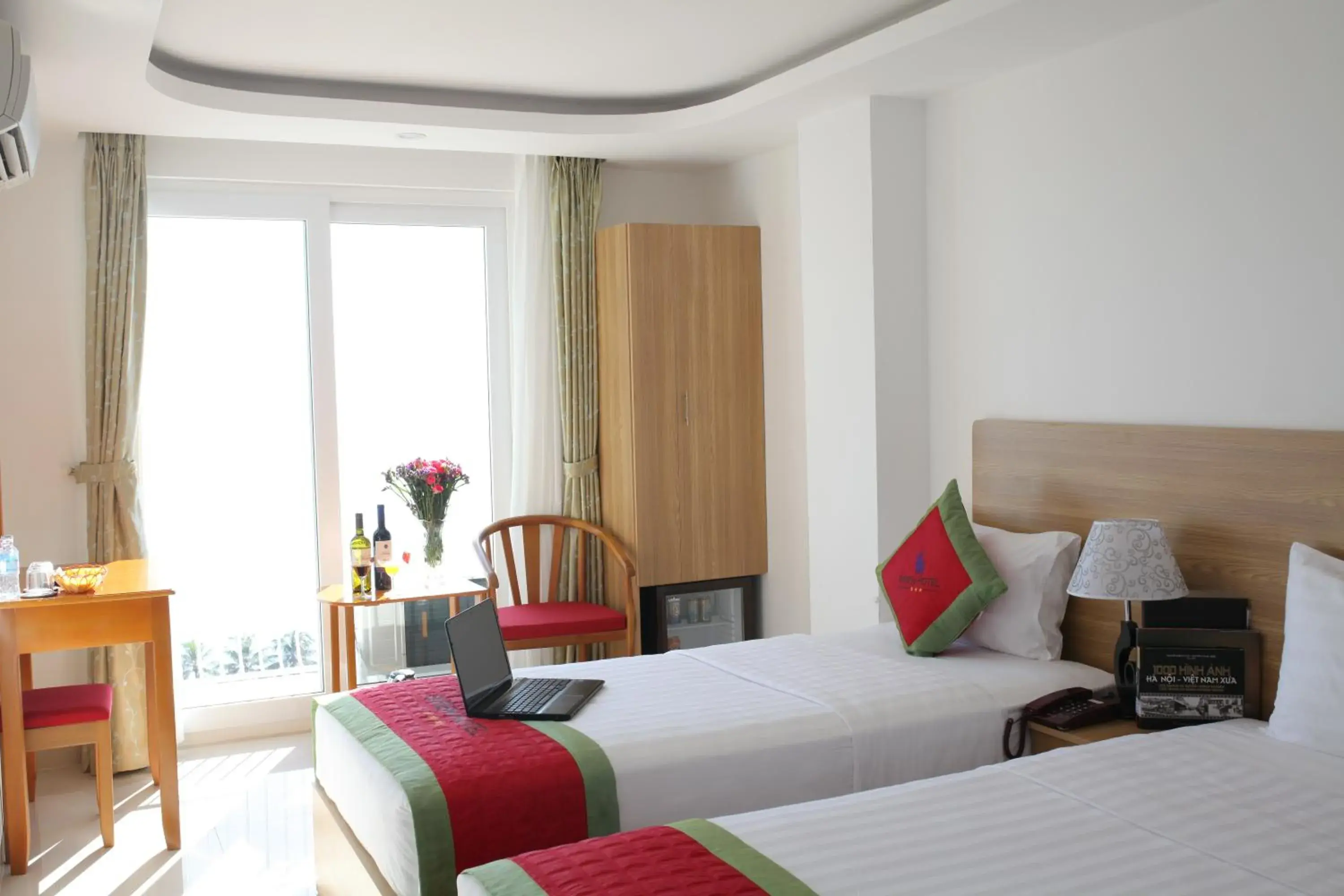 Photo of the whole room, Bed in Siren Flower Hotel Photo of the whole room, Bed in Siren Flower Hotel