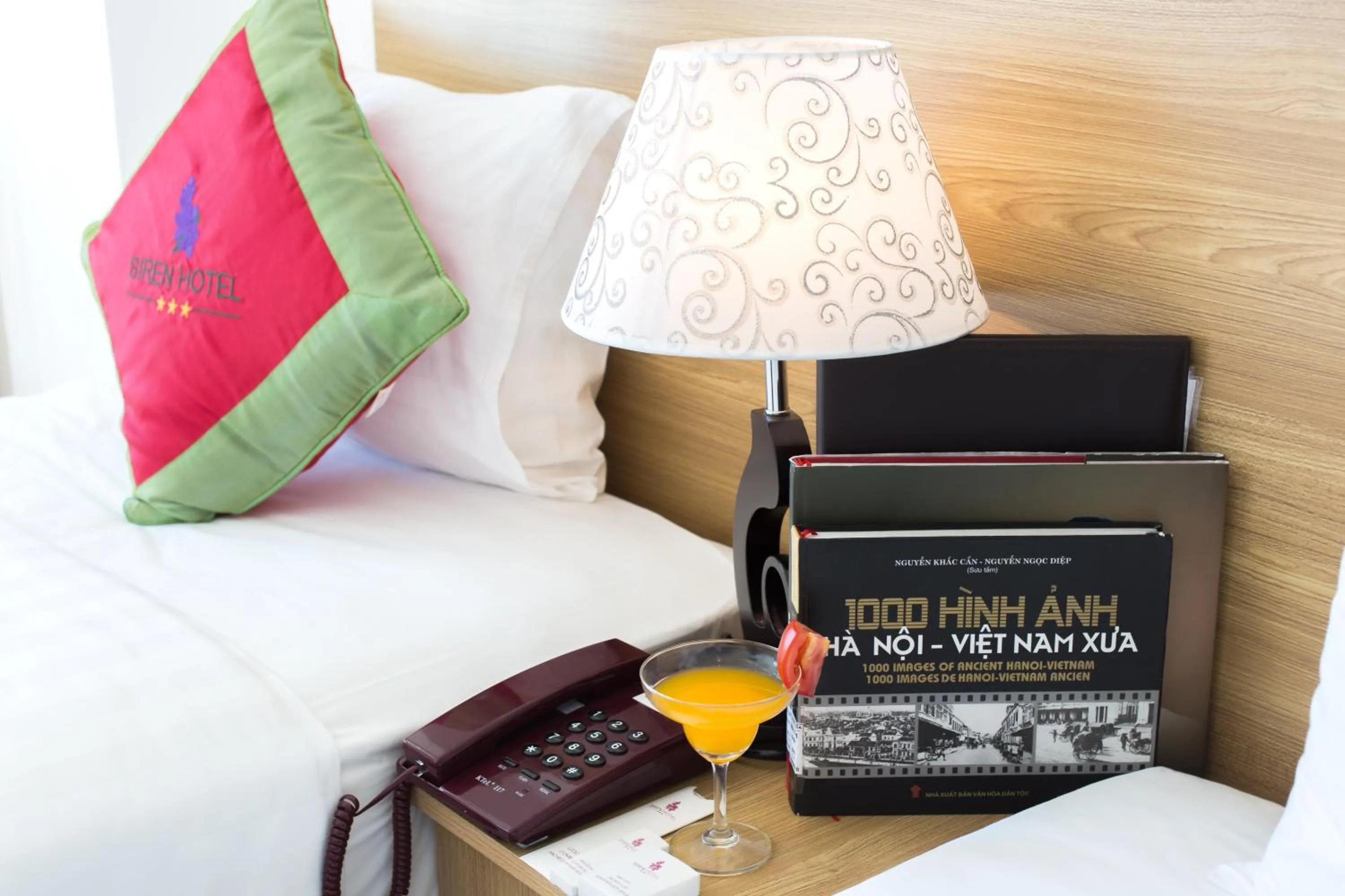 Decorative detail, Bed in Siren Flower Hotel