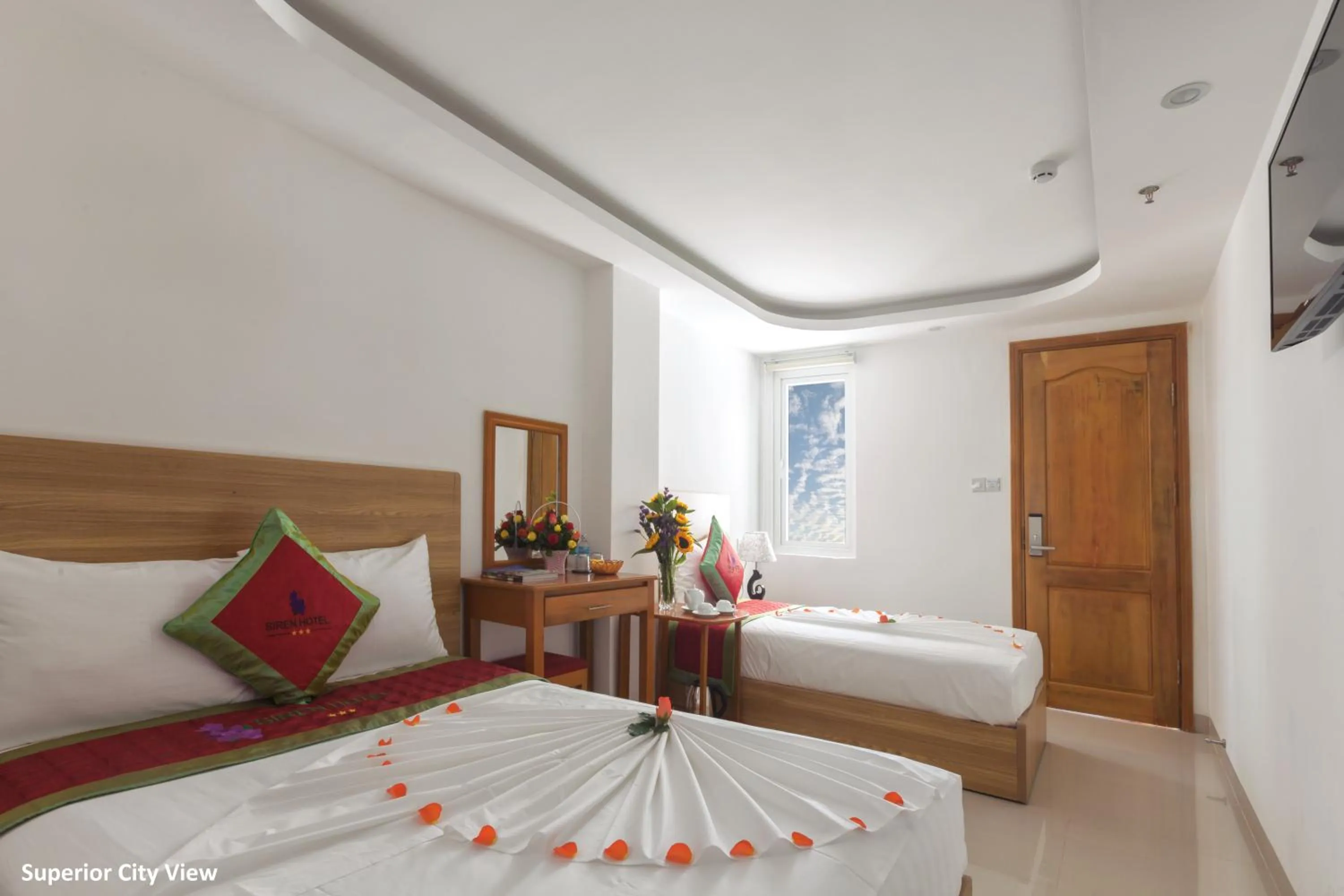 bunk bed, Bed in Siren Flower Hotel