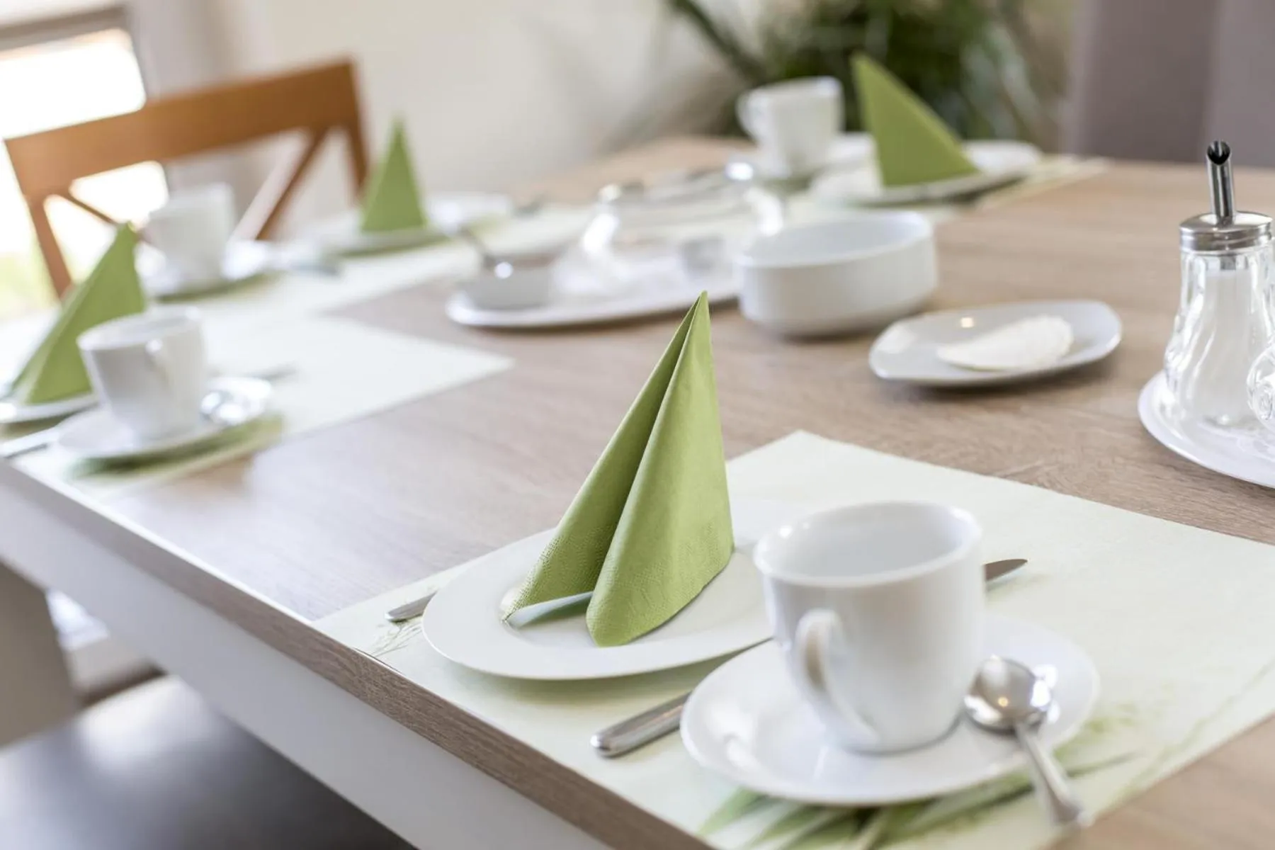 Dining area in Deichhotel Grube